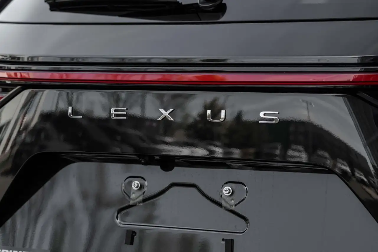Lexus NX снимка Lexus NX