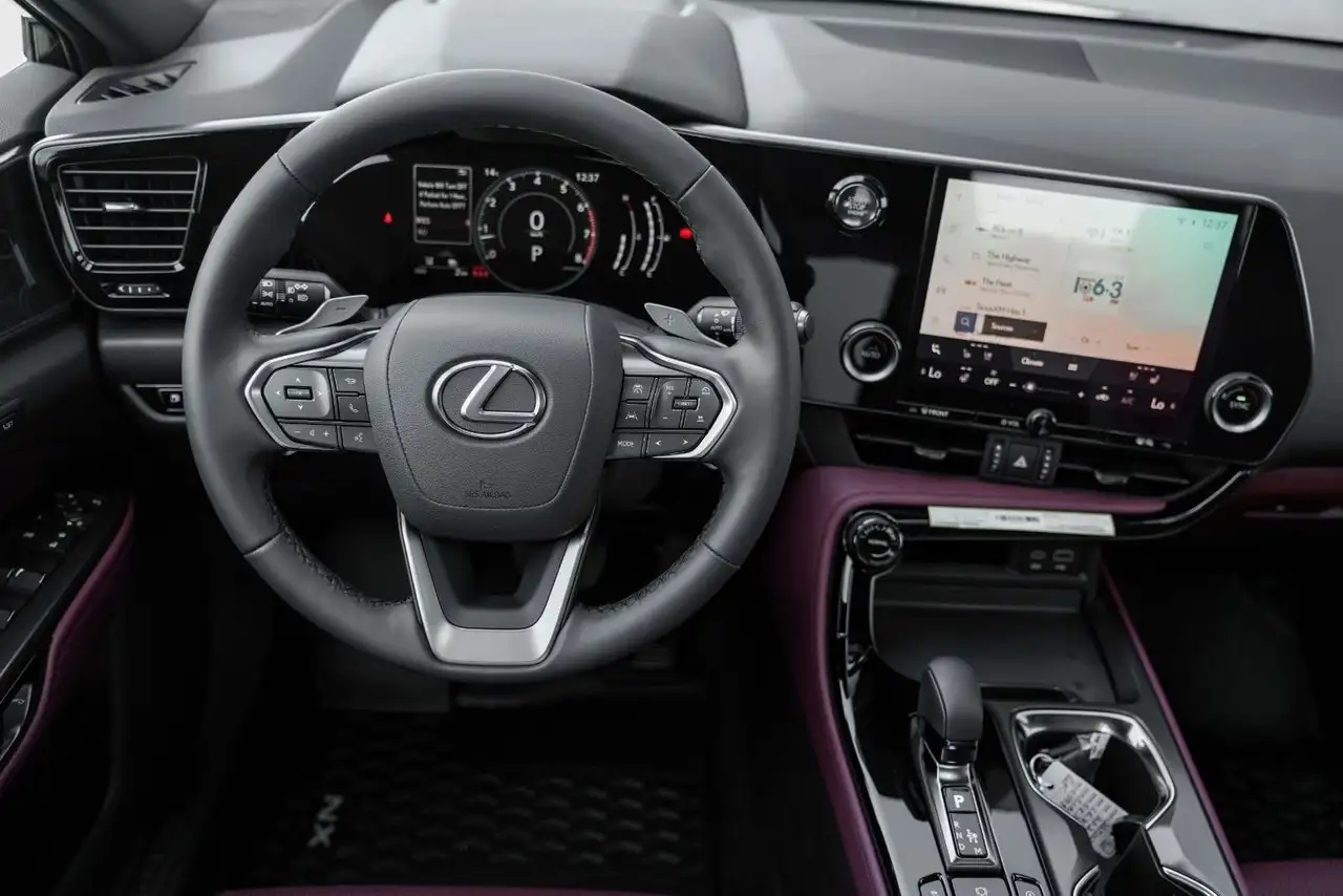 Lexus NX снимка Lexus NX