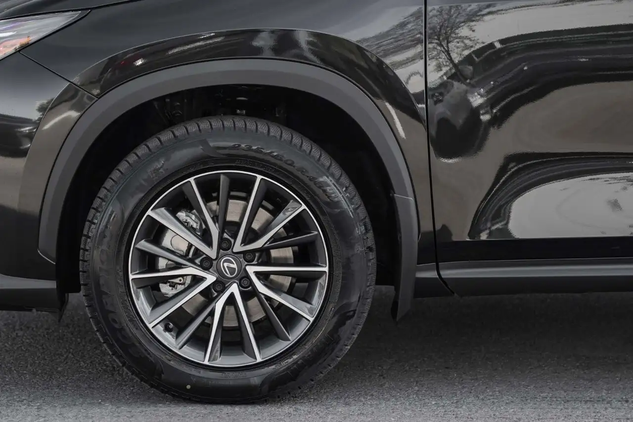 Lexus NX снимка Lexus NX