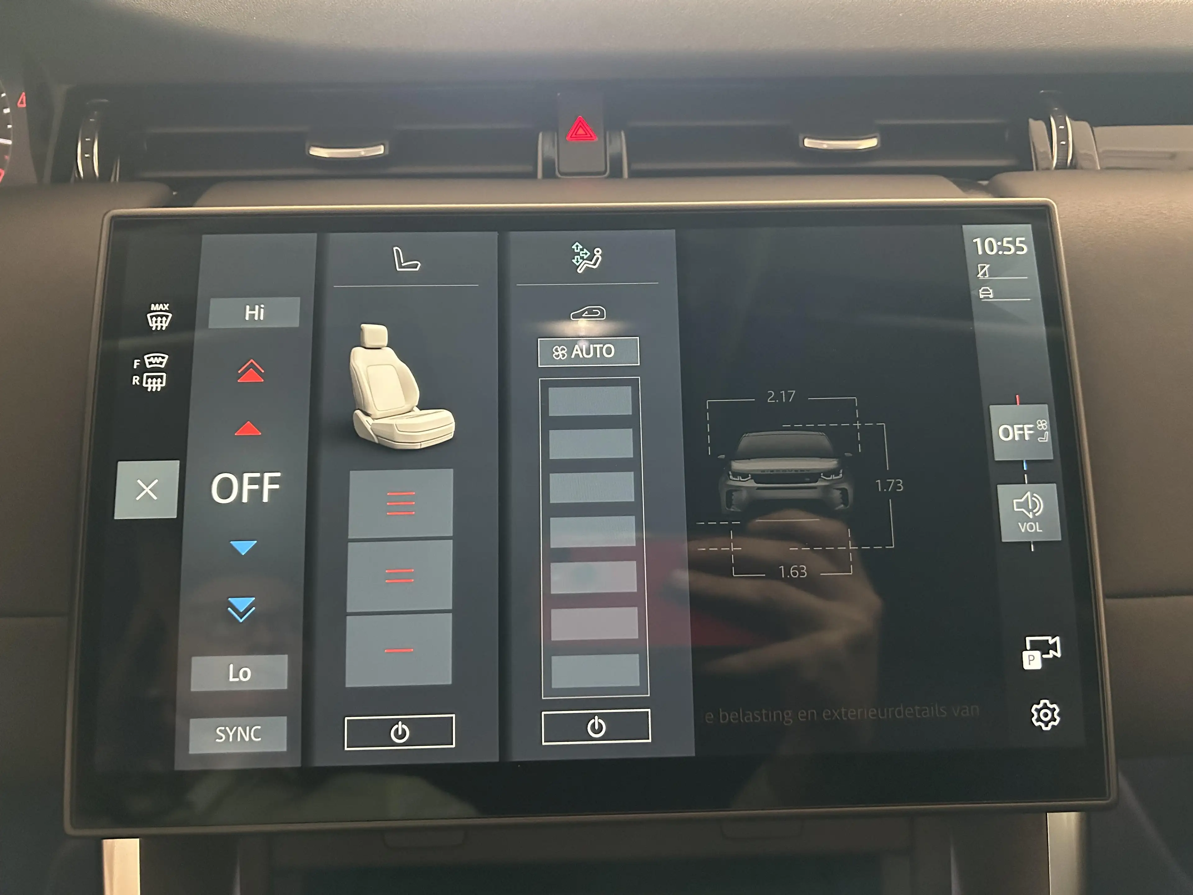 Land Rover Discovery Sport S P270e — photo 13