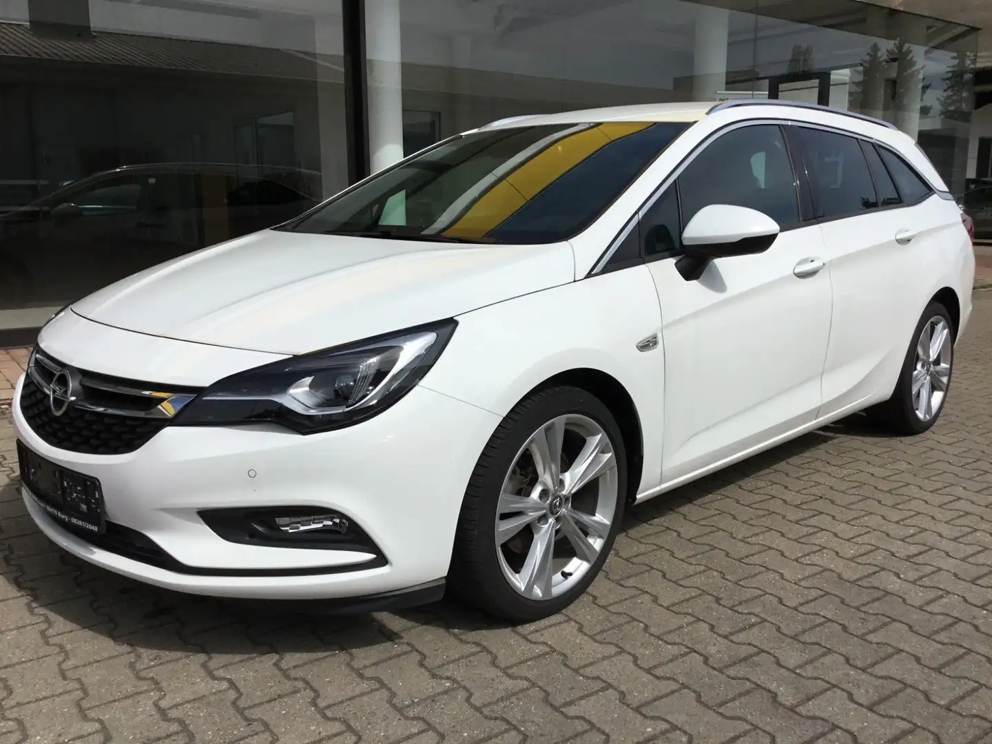 Opel Astra K ST Ultim.~ Weiß - 1