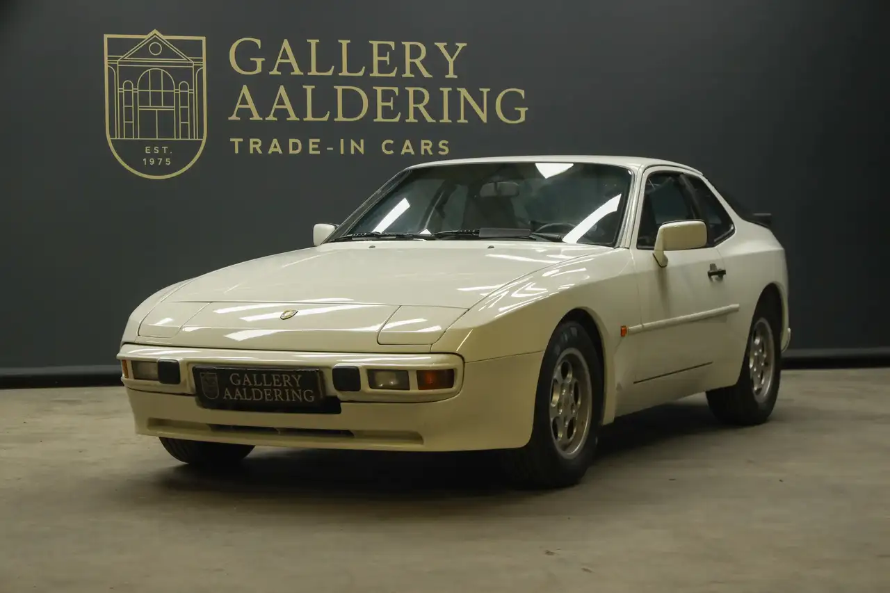 Porsche 944 2.5 Coupé "Alpinweiß" Proof that "in the hands of, foto 1