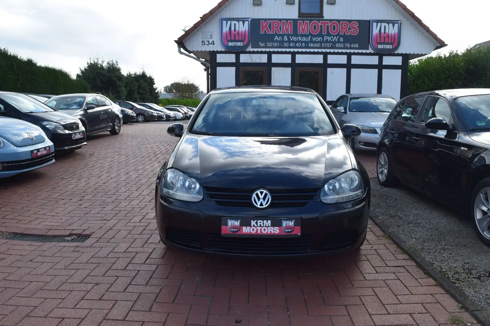 Volkswagen Golf V   NAVI,2-ZONEN KLIMAAUTOMATIK,TEMPOMAT Negro - 1