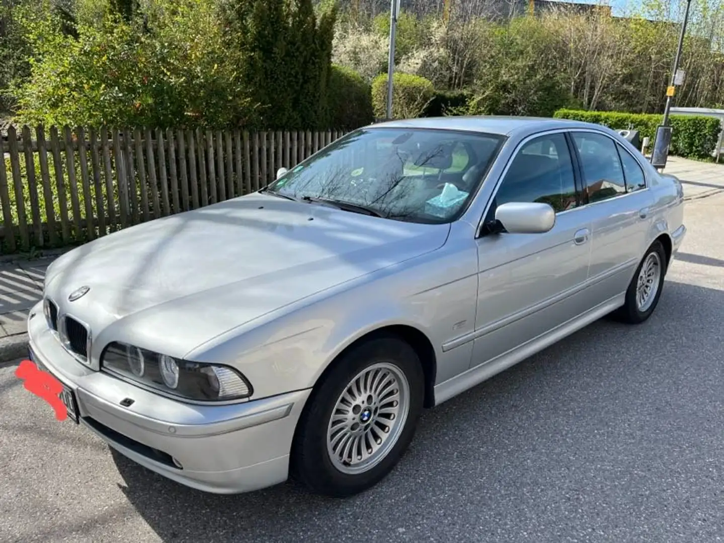 BMW 520 520i Edition Exclusive Gümüş rengi - 1
