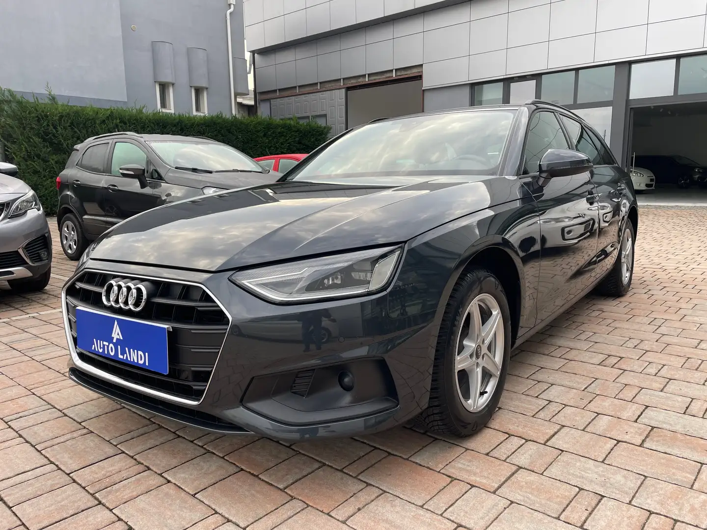 Audi A4 A4 Avant 35 2.0 tdi mhev Business 163cv s-tronic Nero - 1