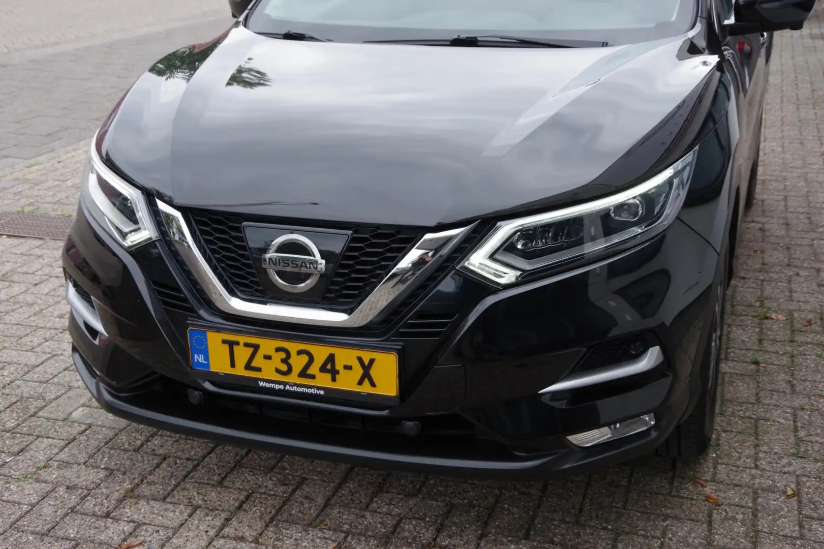 Nissan Qashqai 1.2 N-Connecta Noir - 2