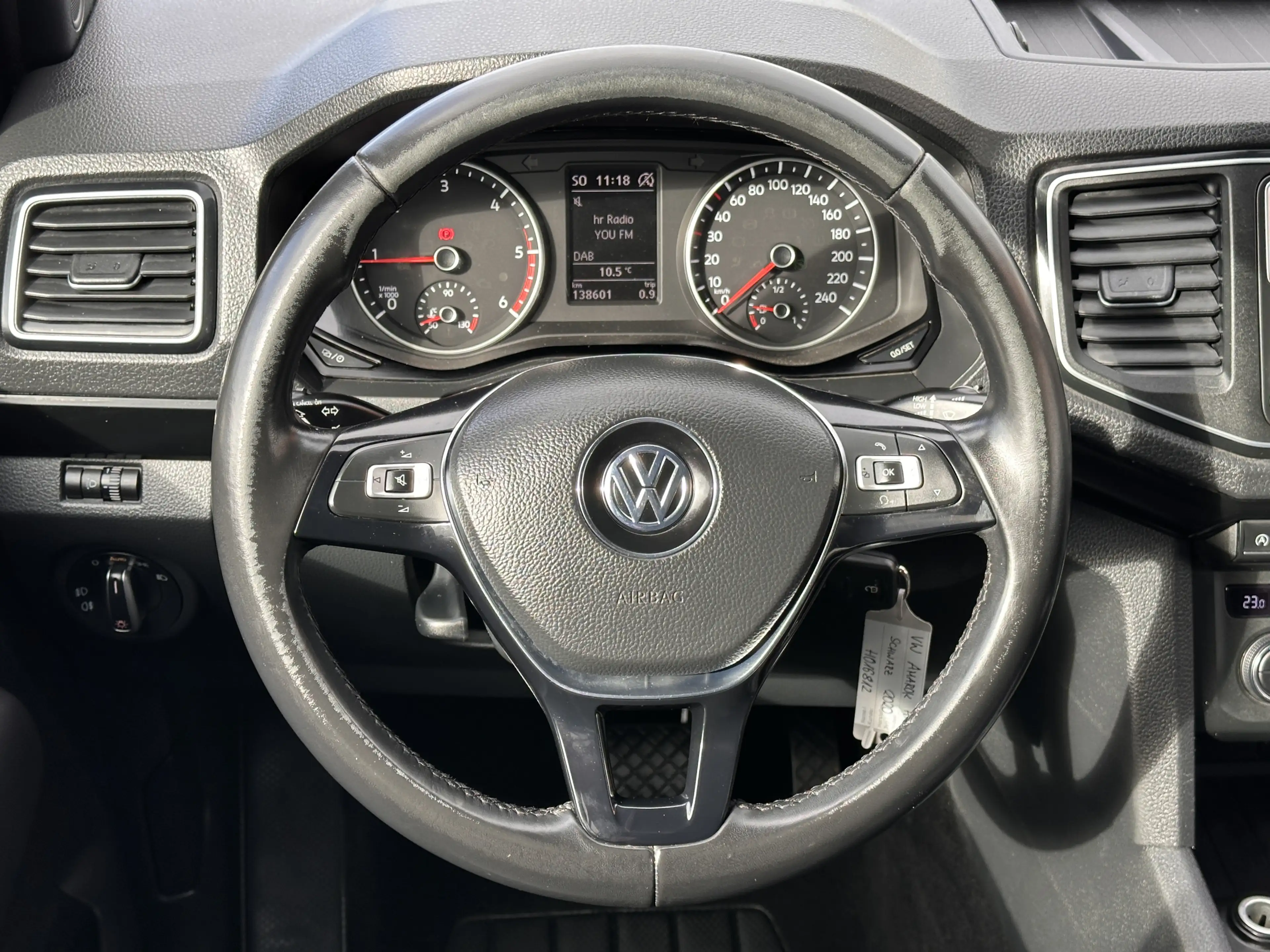 Volkswagen Amarok Highline 4Motion BLACK-STYLE XEN CAM 20 — photo 16