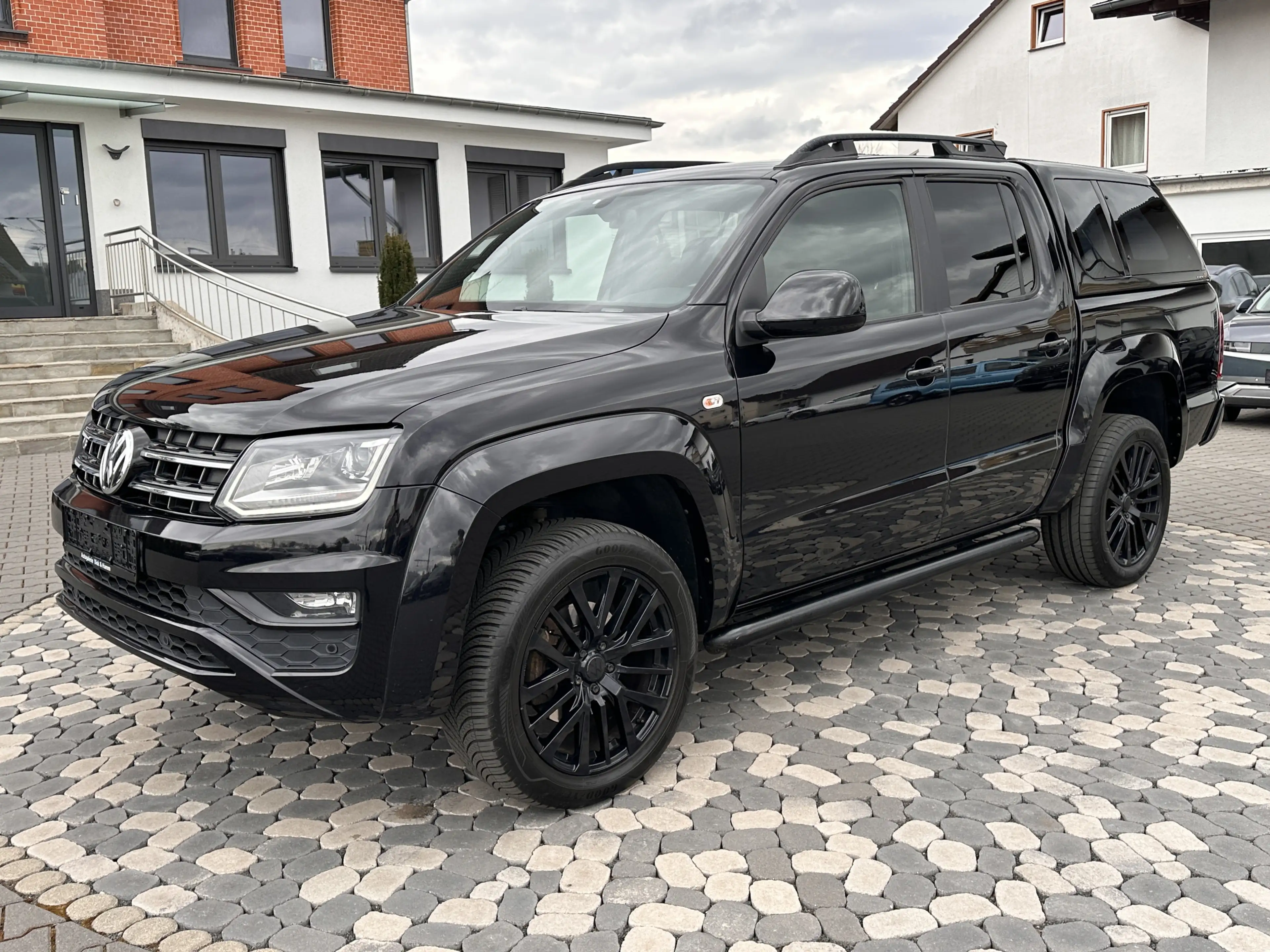 Volkswagen Amarok Highline 4Motion BLACK-STYLE XEN CAM 20 — photo 4