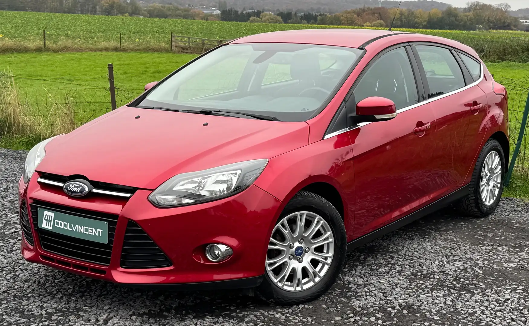 Ford Focus 1.6i Ti-VCT Titanium // IMPECCABLE Rood - 1