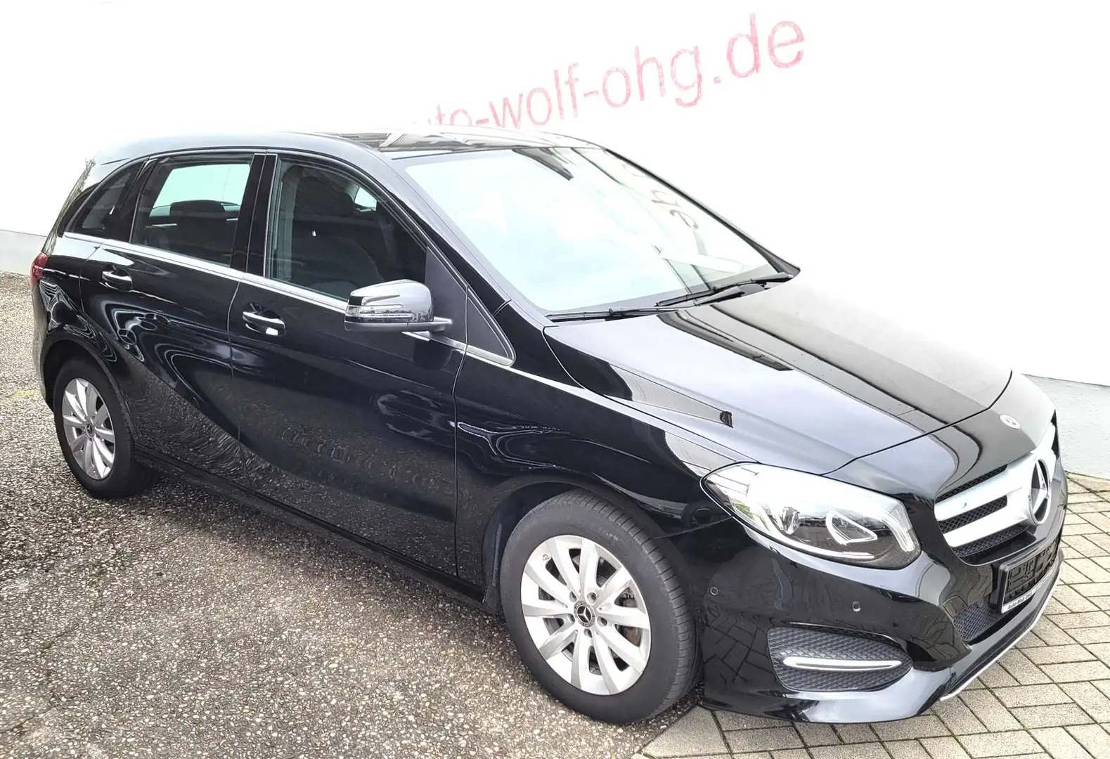 Mercedes-Benz B 180 7G-DCT Style mit Navi, Park-Assistent, LED Noir - 1