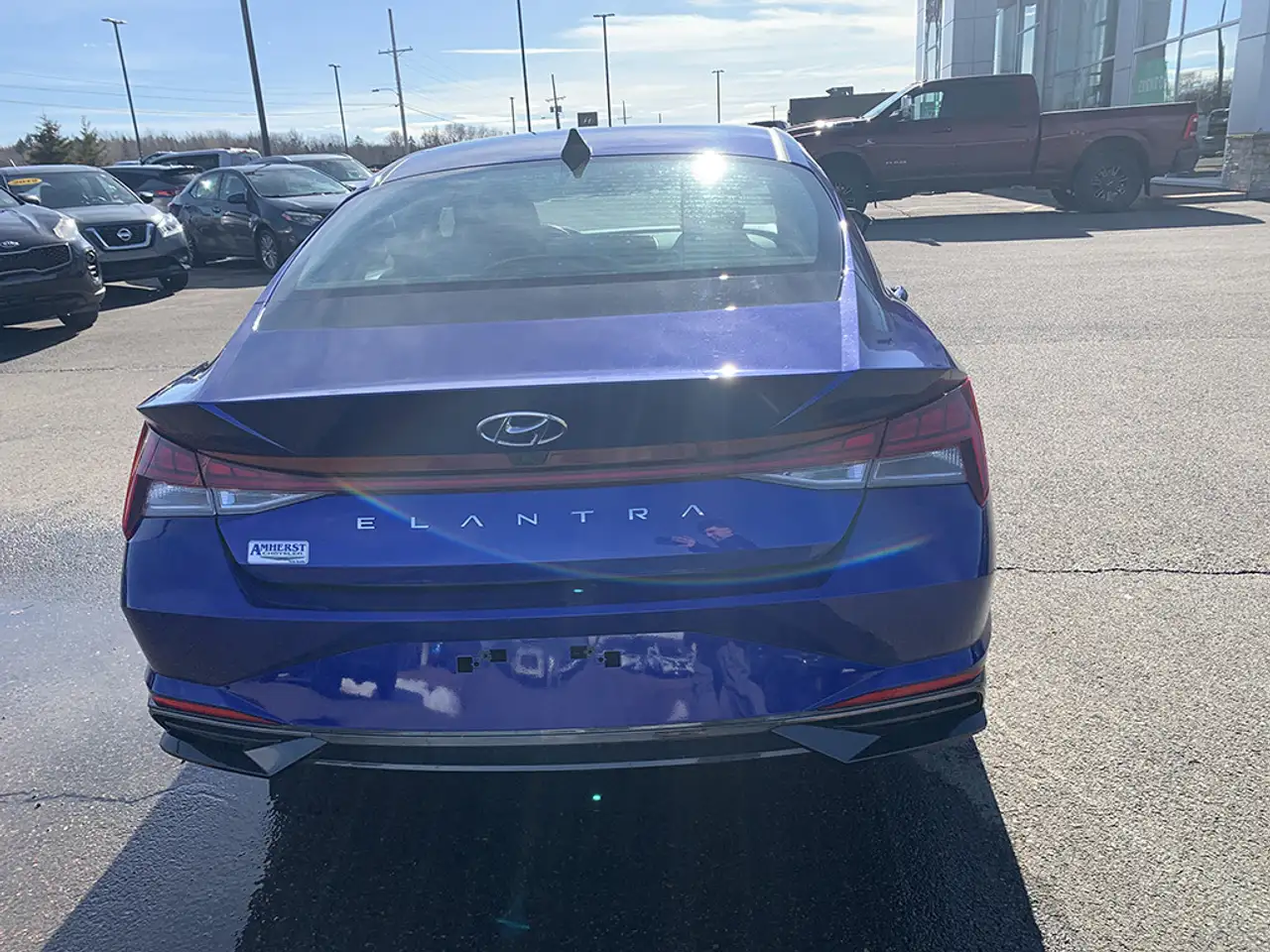 Hyundai ELANTRA снимка Hyundai ELANTRA