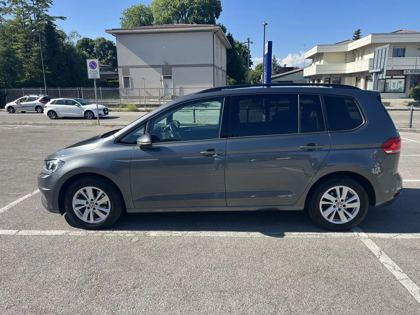 Volkswagen Touran 2.0 tdi Business 115cv dsg - 2