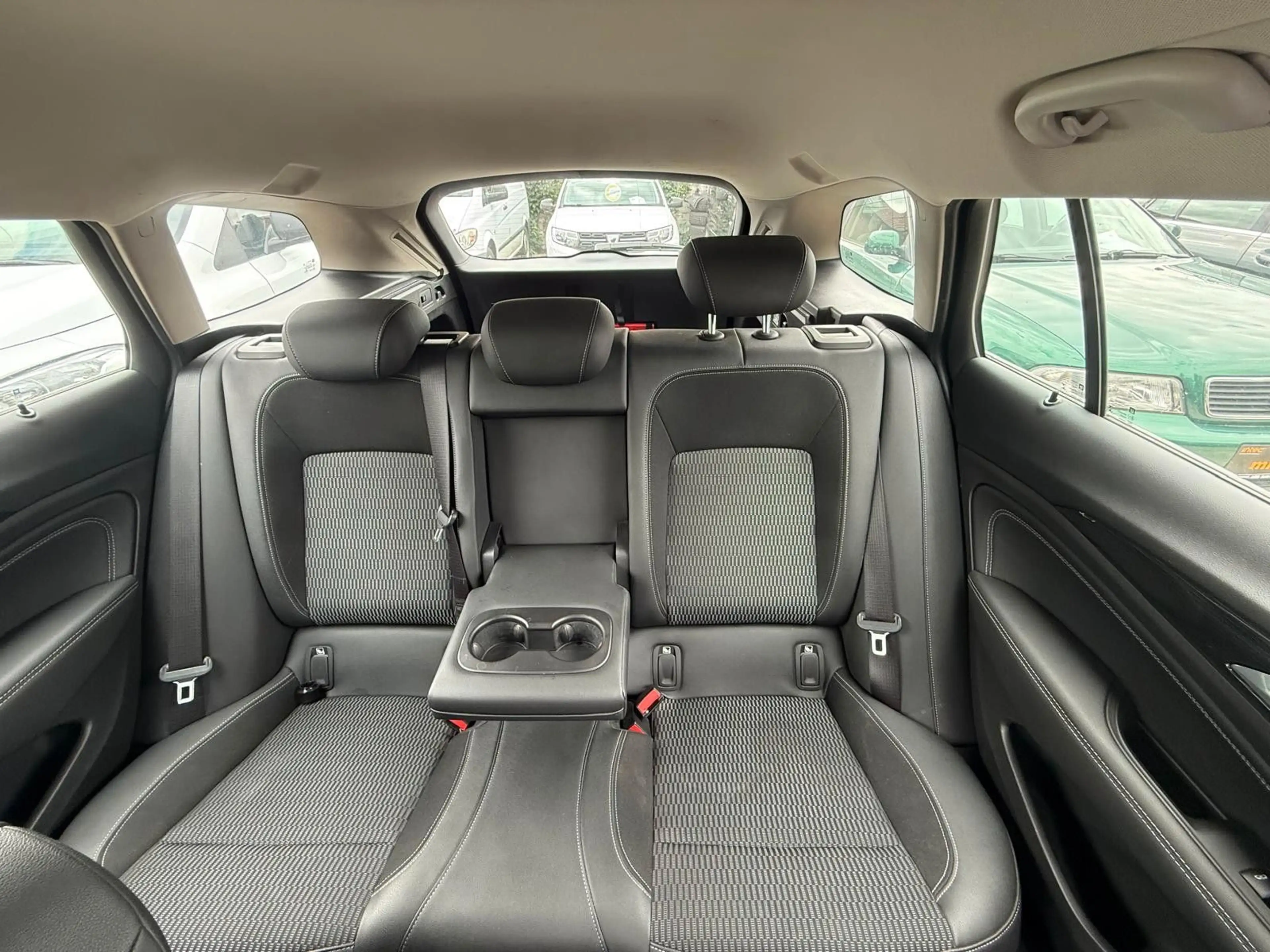 Opel Insignia B Sports Tourer Inno4x4*TUV NEU*AHK* — photo 14