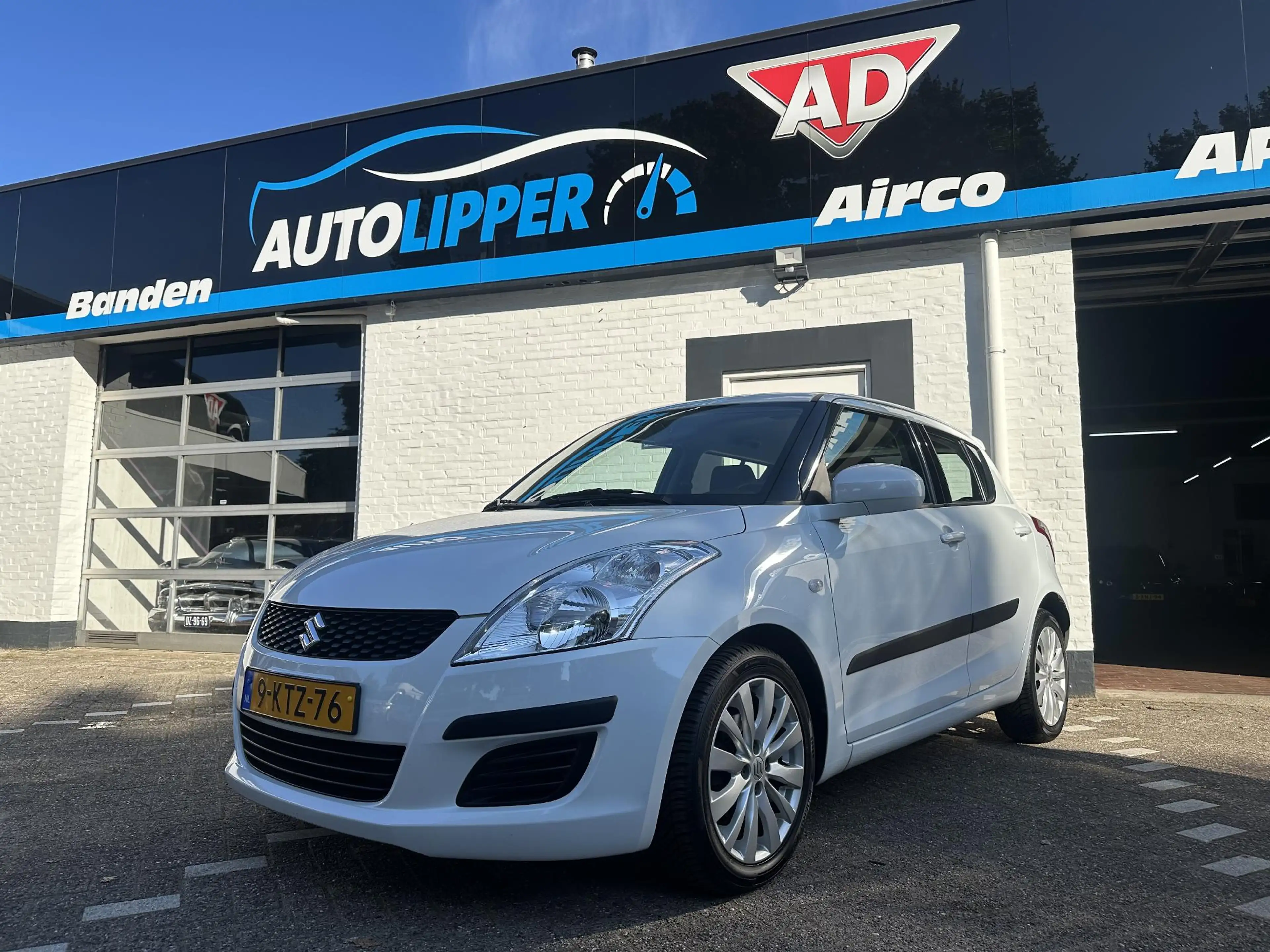 Suzuki Swift 1.2 Bandit EASSS /nieuwe apk/Airco/Carplay/Lm velg