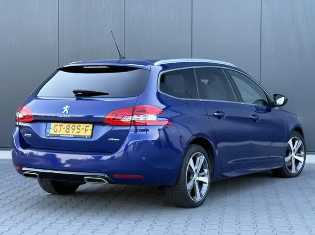 Peugeot 308 view 4