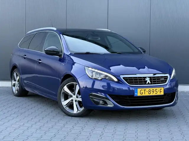 Peugeot 308 view 2