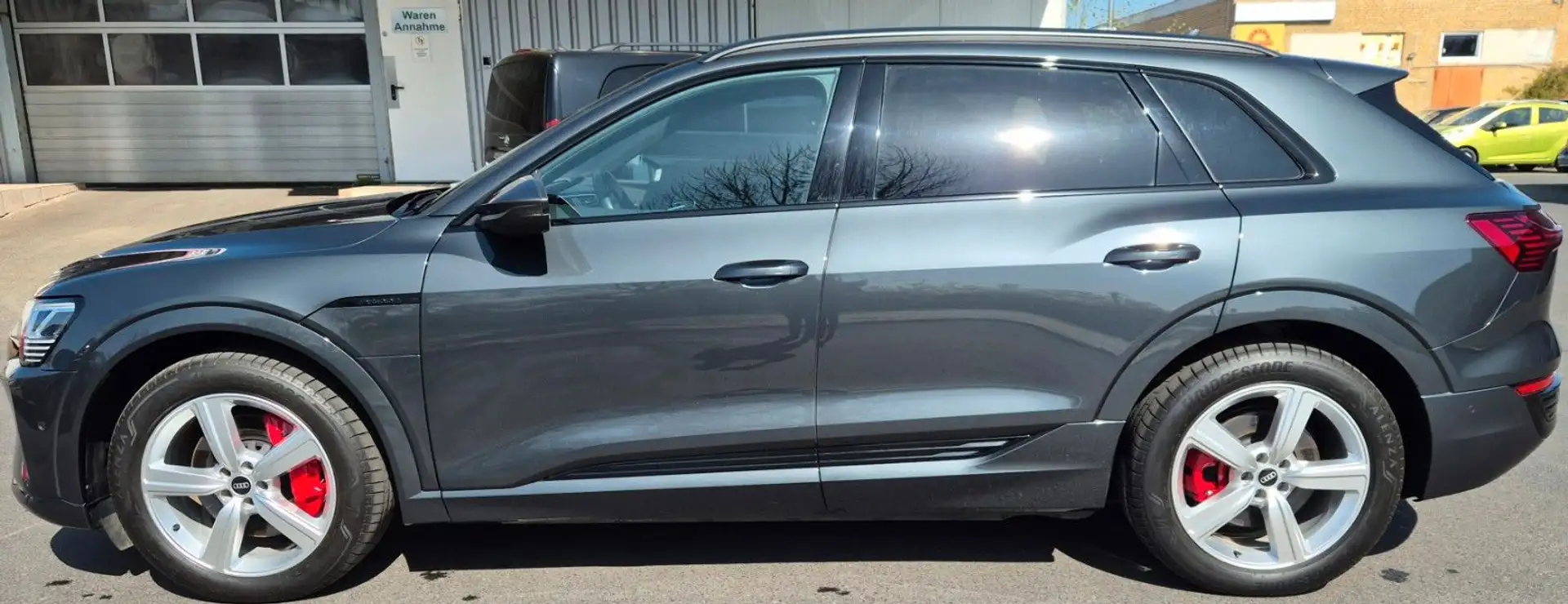 Audi Q8 e-tron CAM*Virtuall*Matrix*APP*Quattro Grau - 2