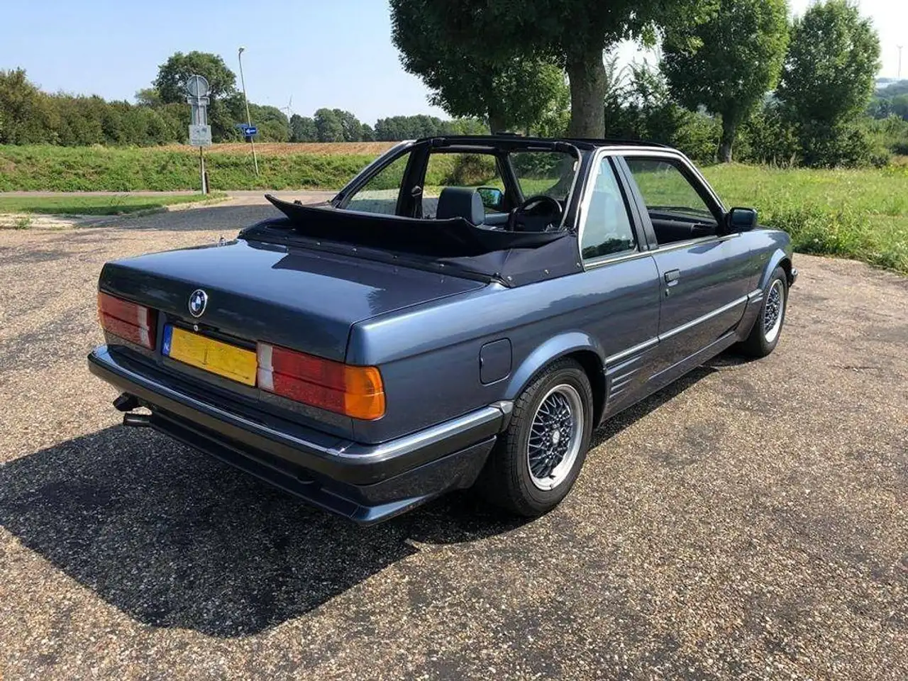 BMW 318, foto 2