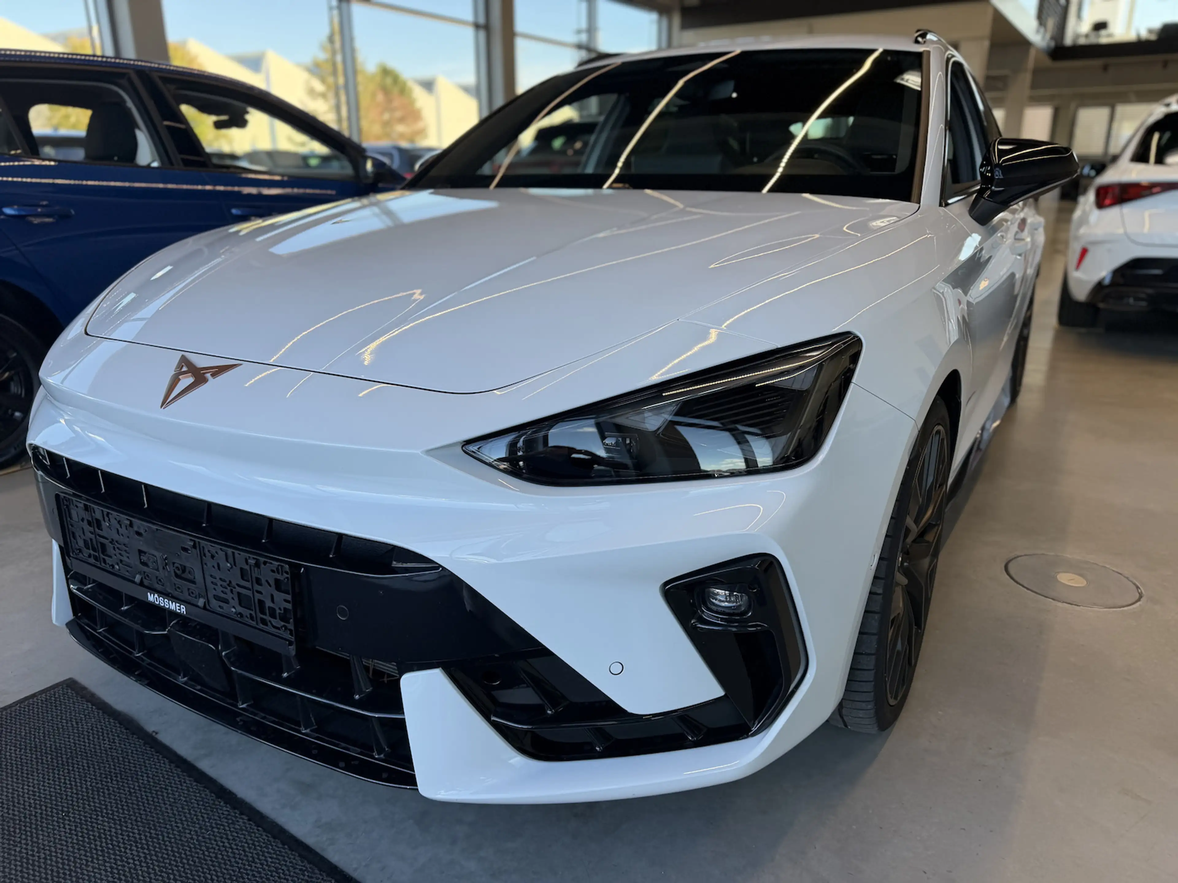 CUPRA Leon ST 1.5eTSI DSG Black Edition 19´´ AHK Pano