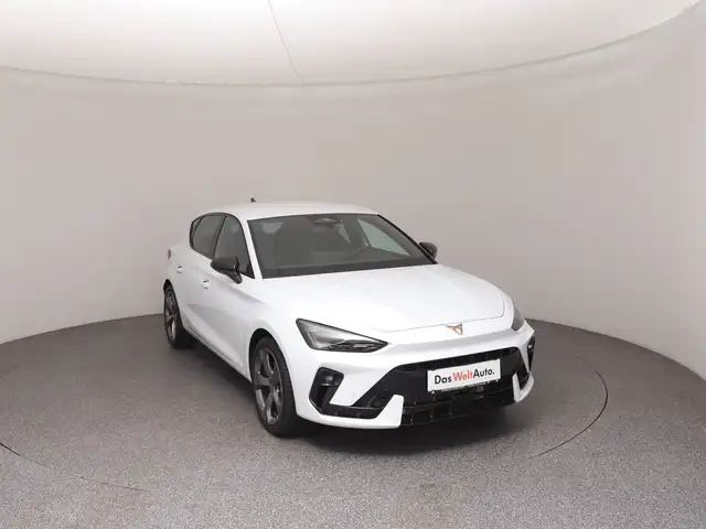 Cupra Leon view 2