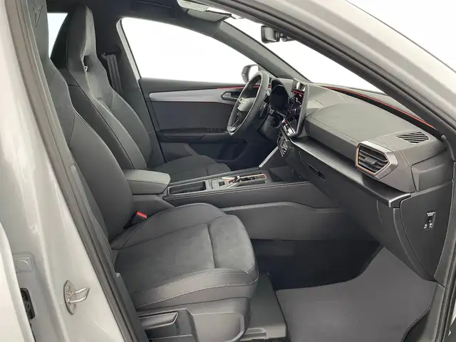 Cupra Leon view 10