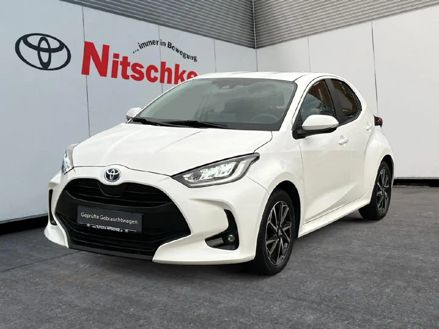 Toyota Yaris 1.5 Hybrid Team D, Comfort-Paket Blanc - 1