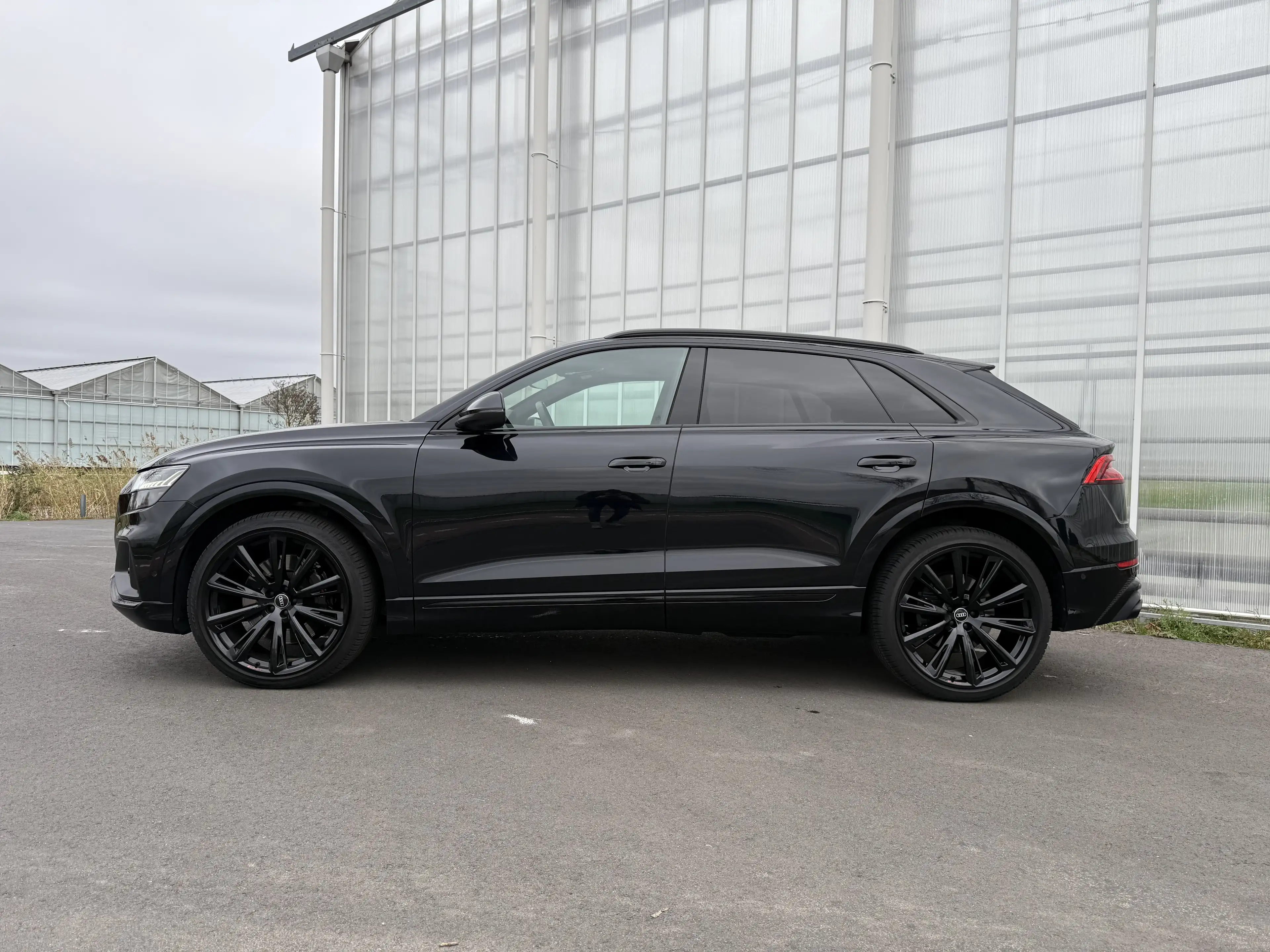 Audi SQ8 4.0 TFSI SQ8 q. — photo 4