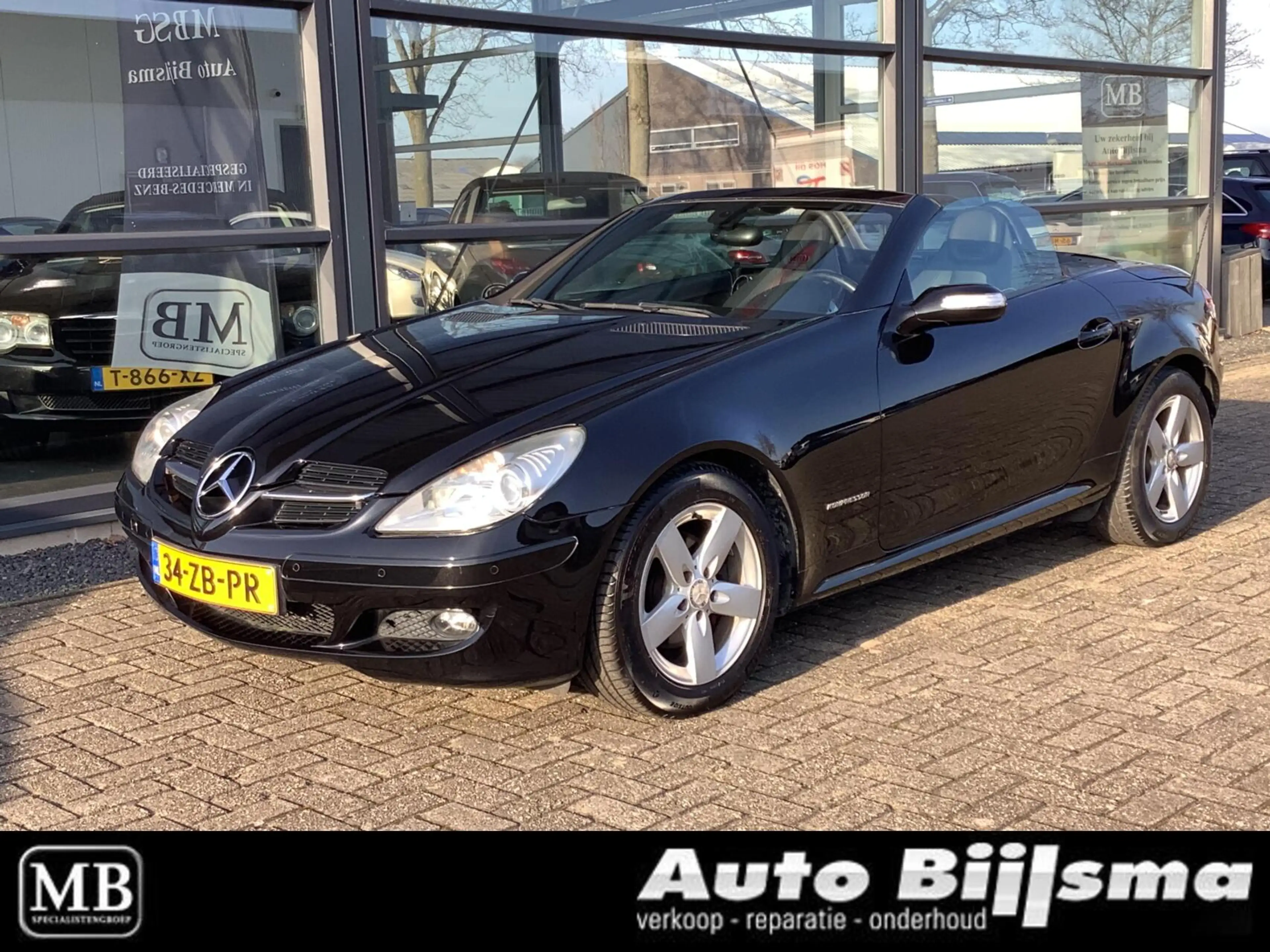 Mercedes-Benz SLK 200 K. Automaat, nekverwarming, lederen bekleding, cru