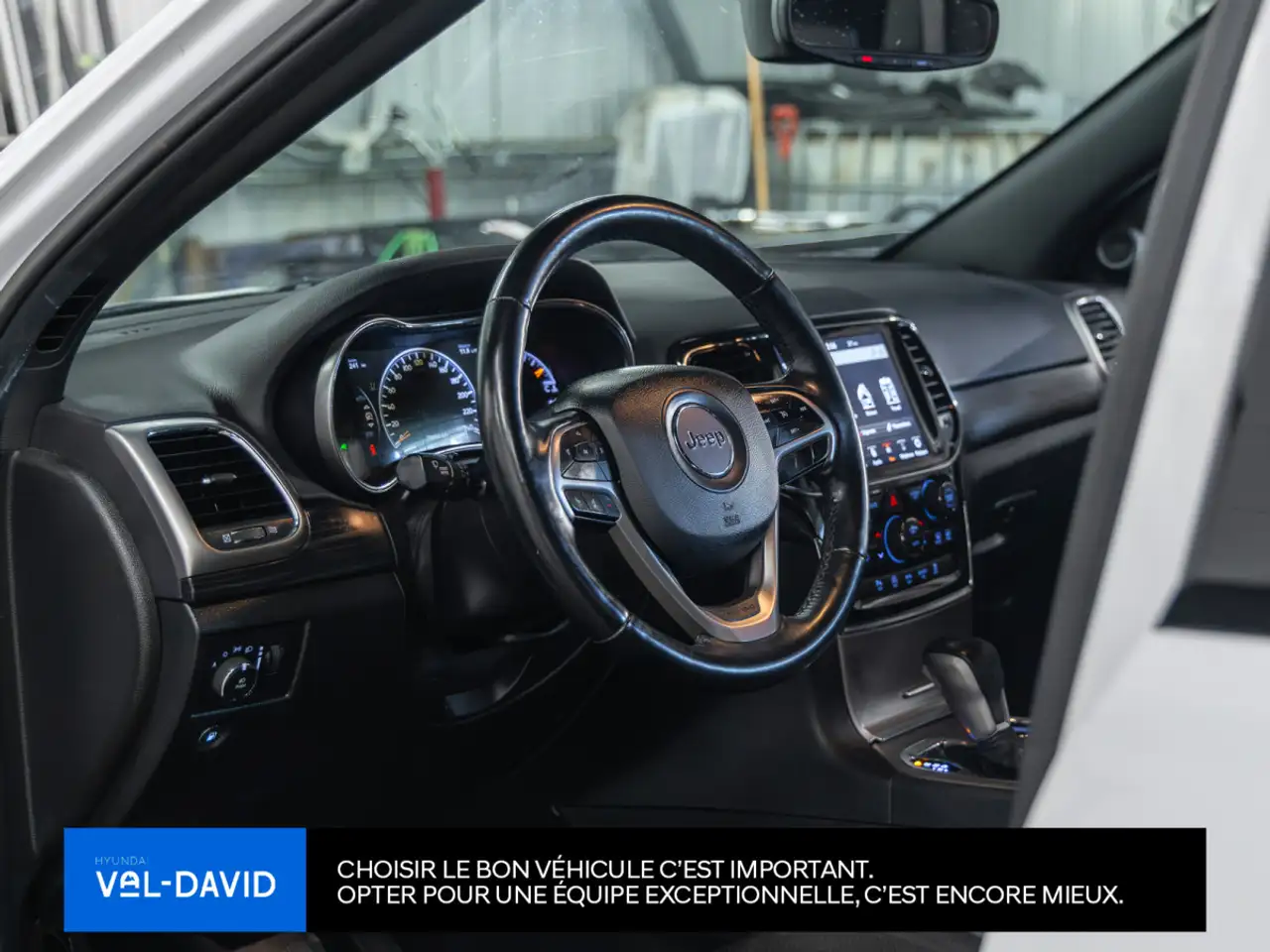 Jeep Grand Cherokee photo Jeep Grand Cherokee