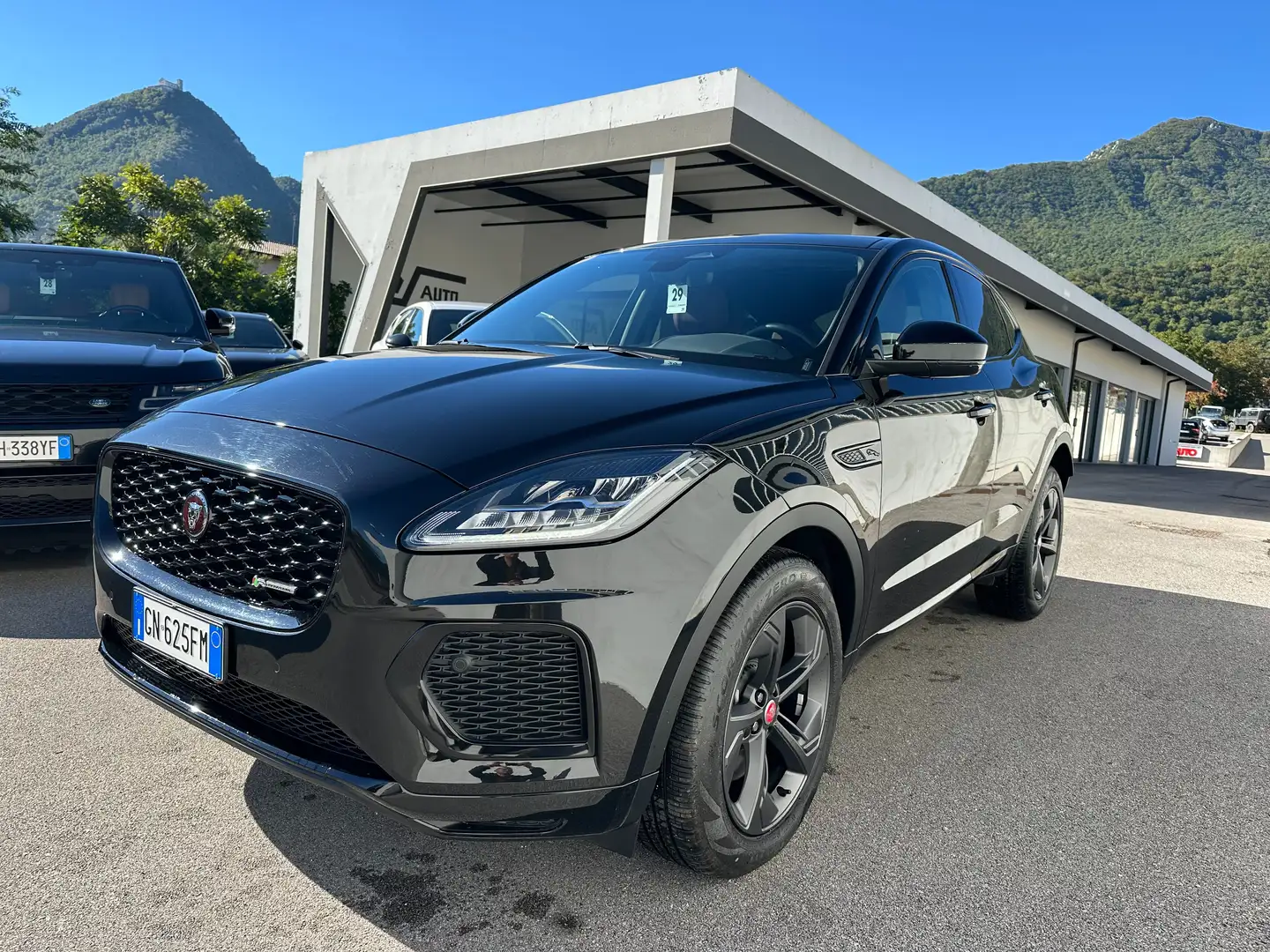 Jaguar E-Pace 2.0 D163 R-Dynamic Black awd auto Nero - 1