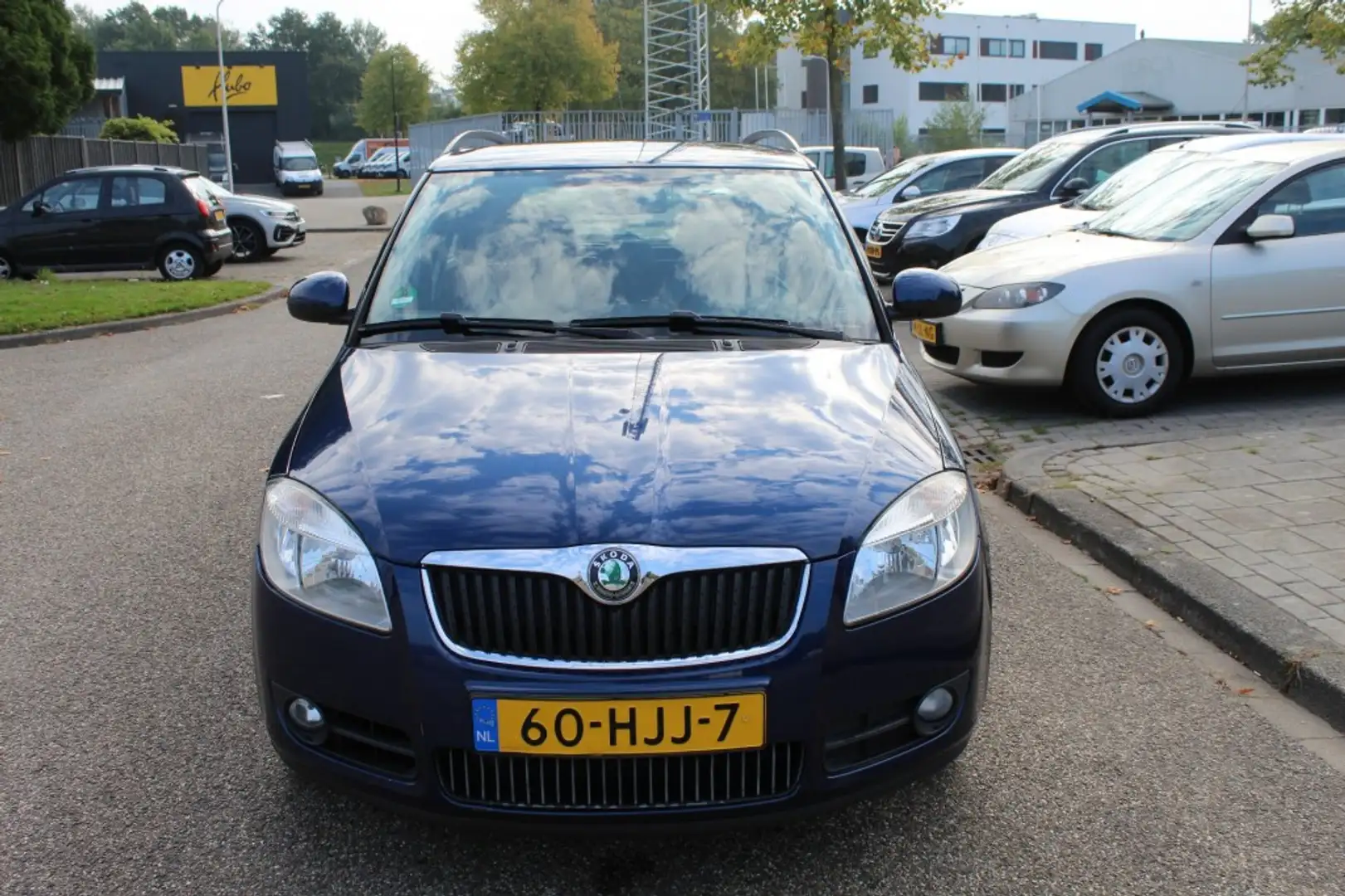 Skoda Fabia 1.6-16V AMBIENTE Azul - 2