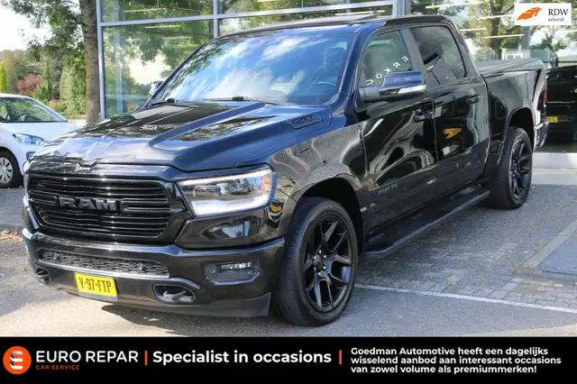 Dodge 5.7 V8 4x4 Crew Cab Laramie NIEUW MODEL MARGE!