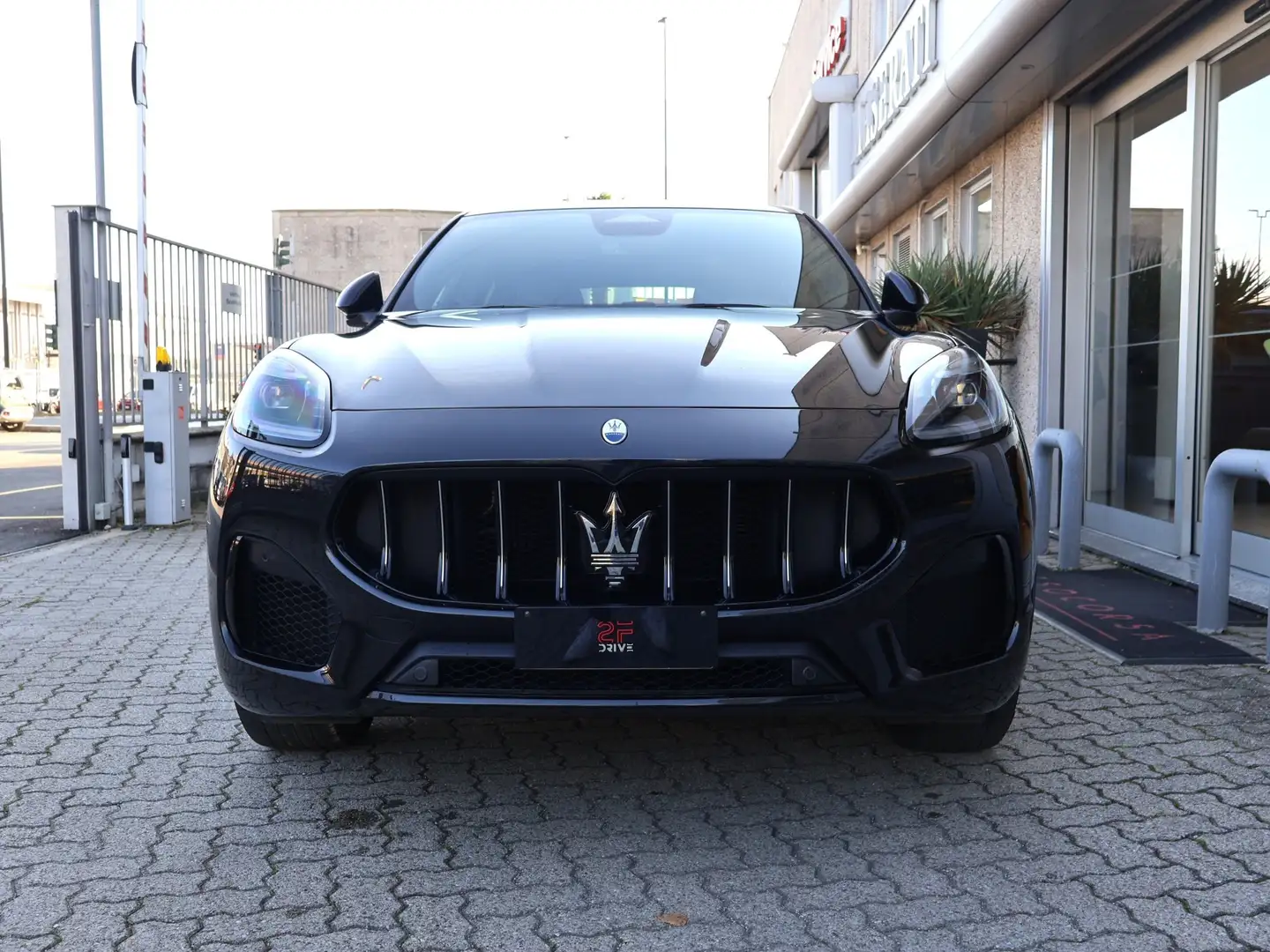 Maserati Grecale GT Hybrid 300 CV Zwart - 2