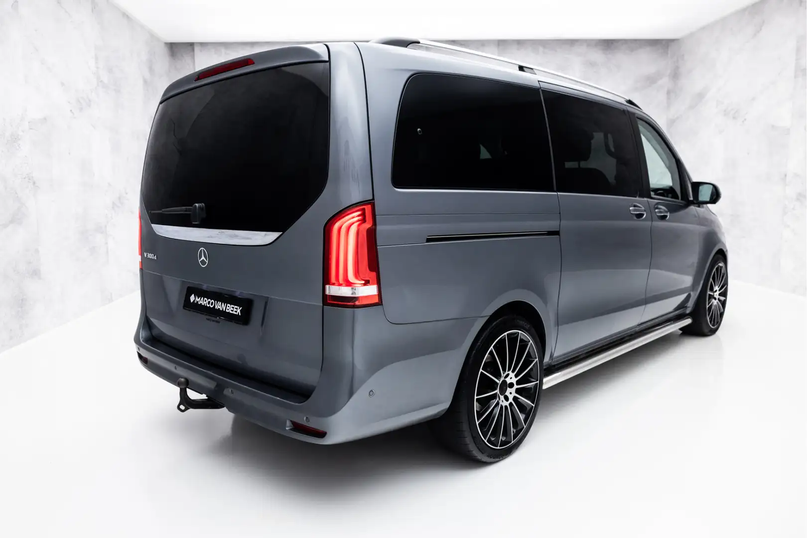 Mercedes-Benz V 300 300d Lang DC | Sportpakket | ILS | 19" | Trekhaak Grau - 2