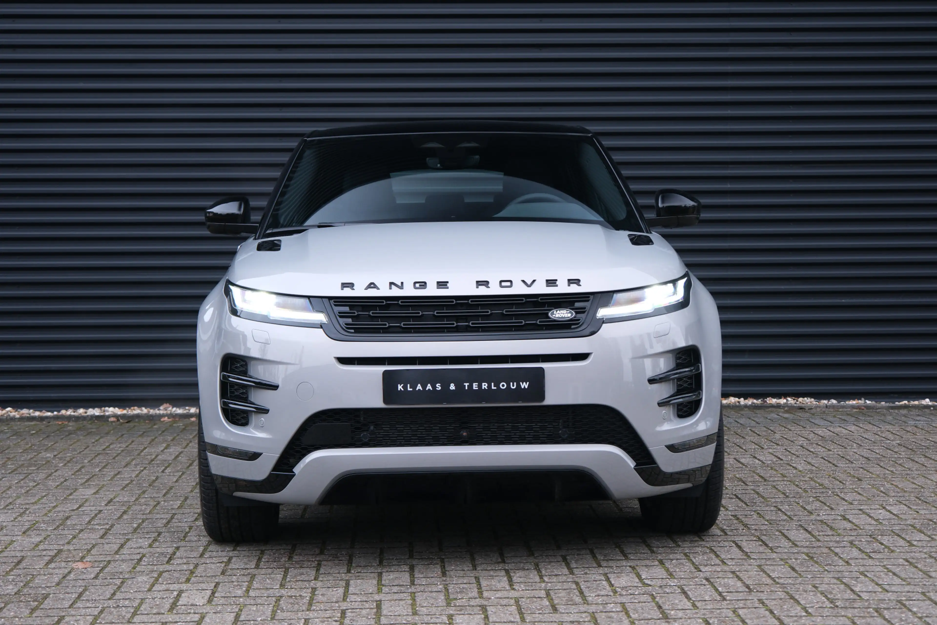 Land Rover Range Rover Evoque 1.5 P270e PHEV AWD Dynamic SE | NP € 81.214,- | Bl — photo 2