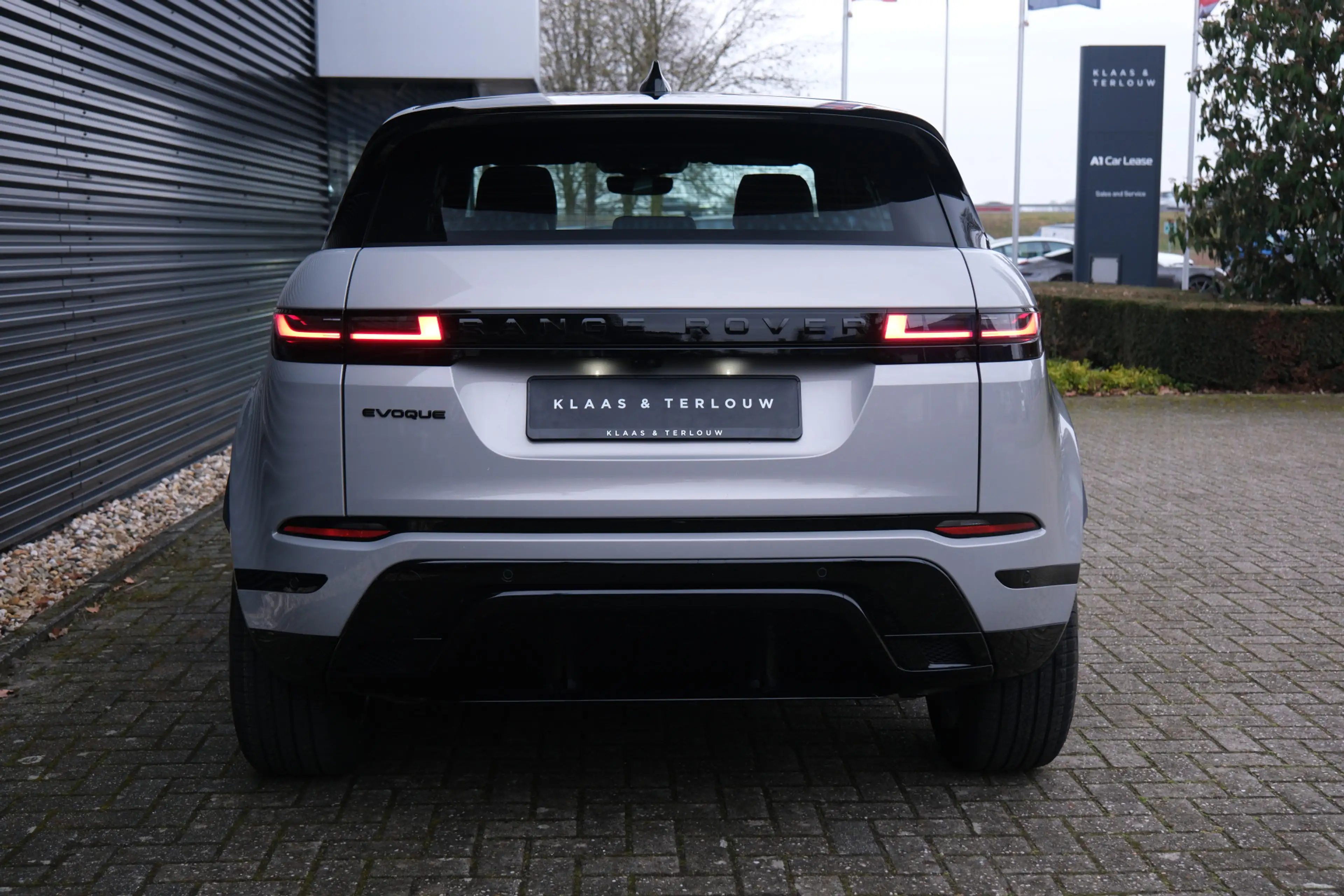 Land Rover Range Rover Evoque 1.5 P270e PHEV AWD Dynamic SE | NP € 81.214,- | Bl — photo 20