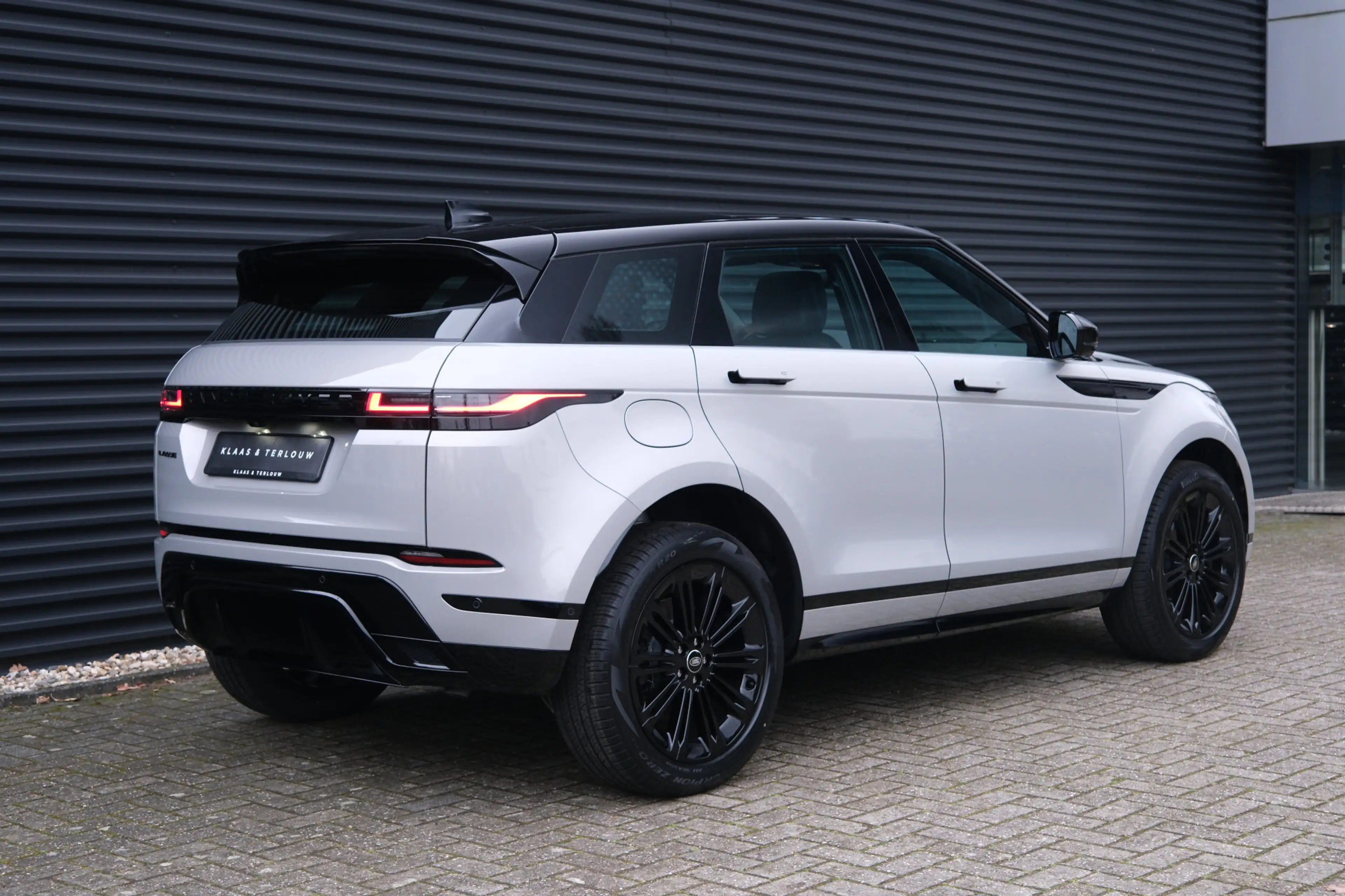 Land Rover Range Rover Evoque 1.5 P270e PHEV AWD Dynamic SE | NP € 81.214,- | Bl — photo 21