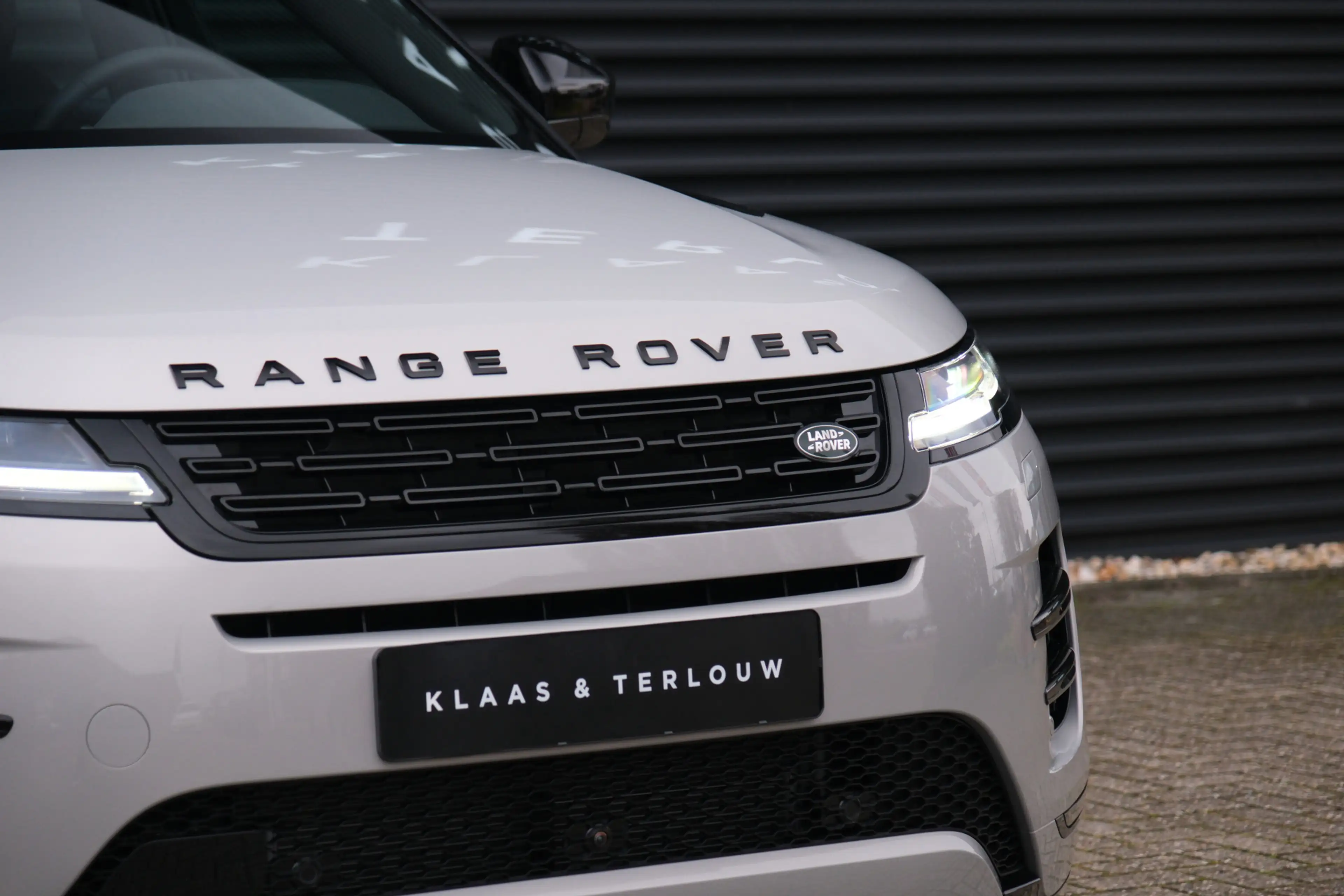 Land Rover Range Rover Evoque 1.5 P270e PHEV AWD Dynamic SE | NP € 81.214,- | Bl — photo 8