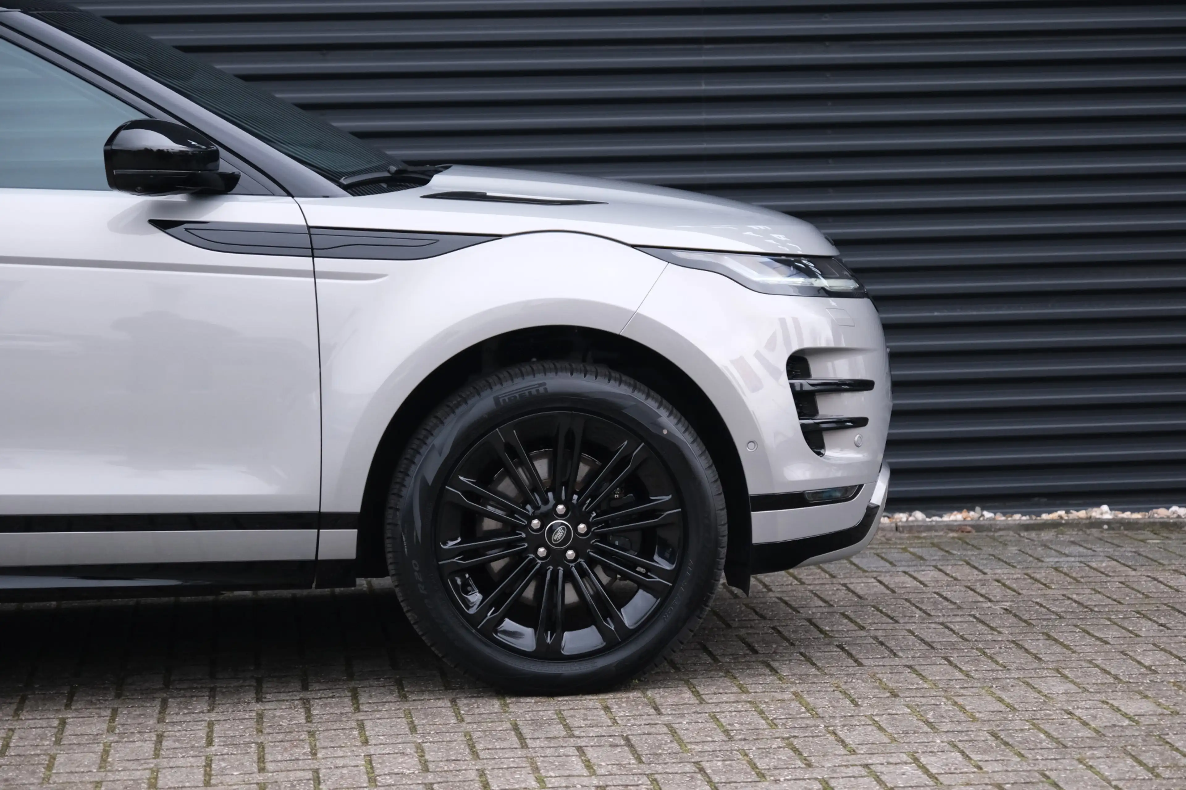 Land Rover Range Rover Evoque 1.5 P270e PHEV AWD Dynamic SE | NP € 81.214,- | Bl — photo 24