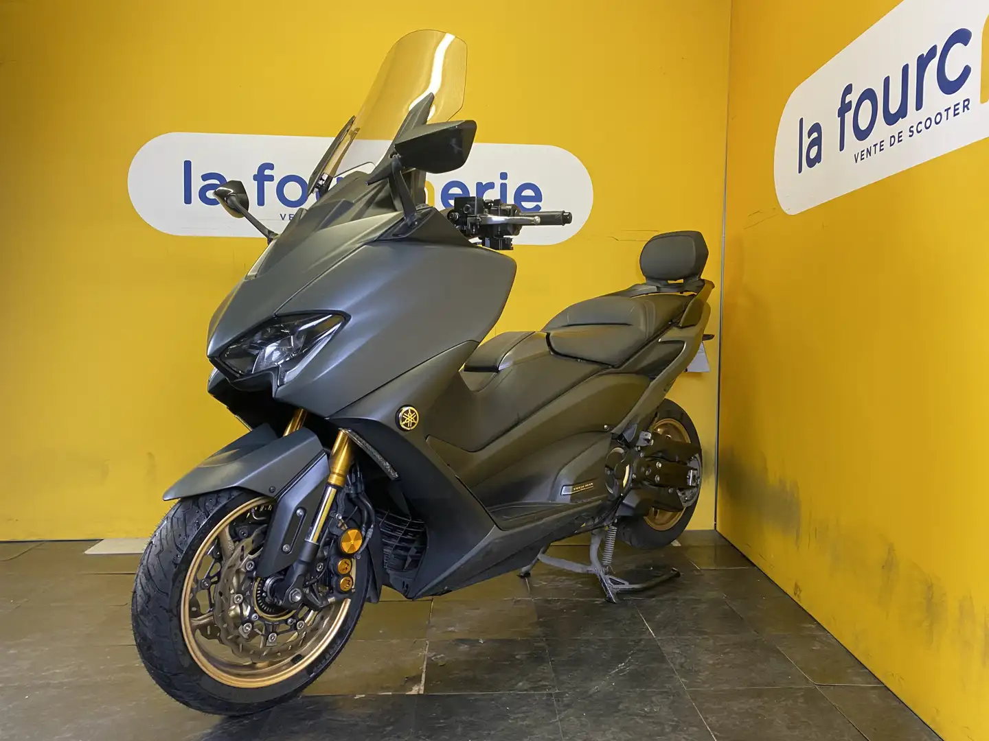 Yamaha TMAX 560 Gris - 1