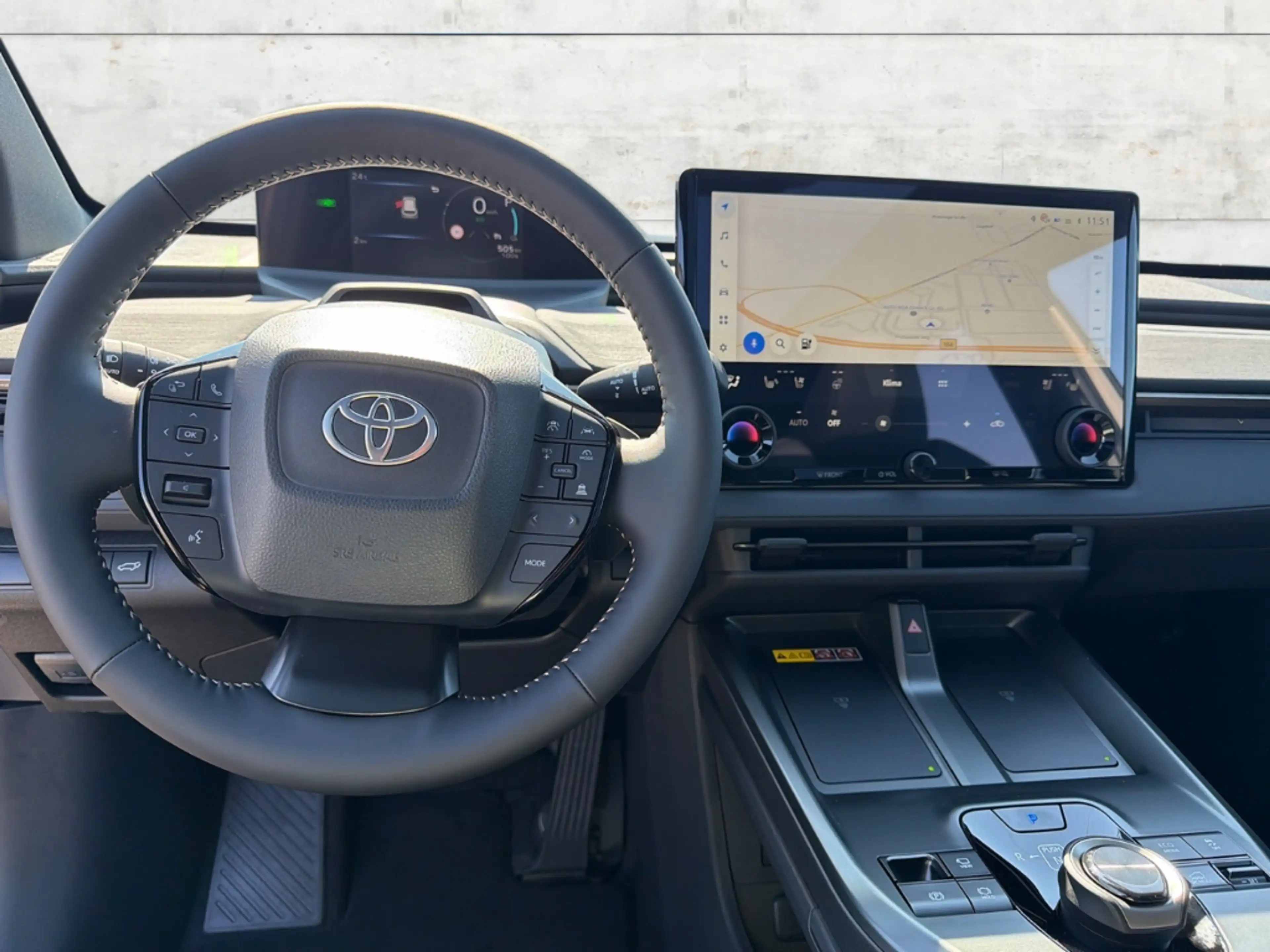 Toyota bZ4X Touring AWD Lounge Panorama Navi Digitales Cockpit — photo 11