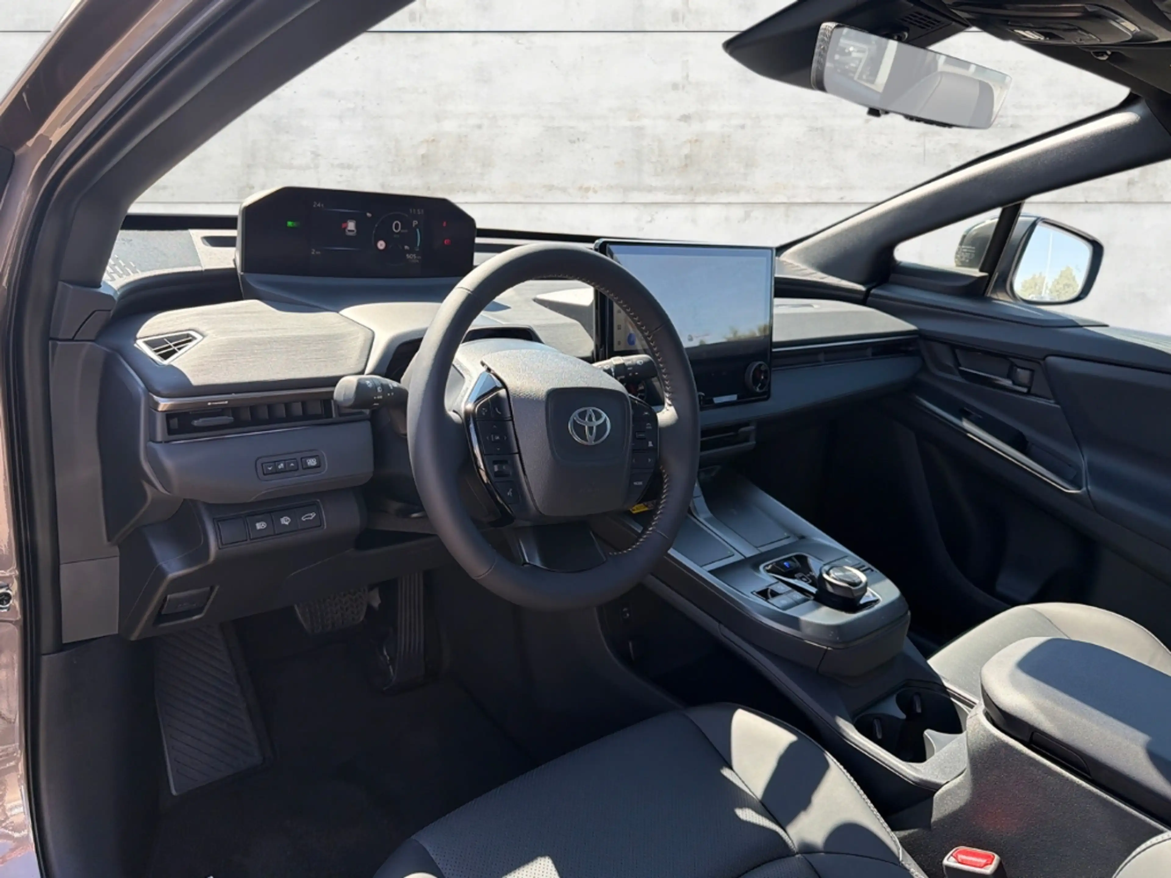 Toyota bZ4X Touring AWD Lounge Panorama Navi Digitales Cockpit — photo 10