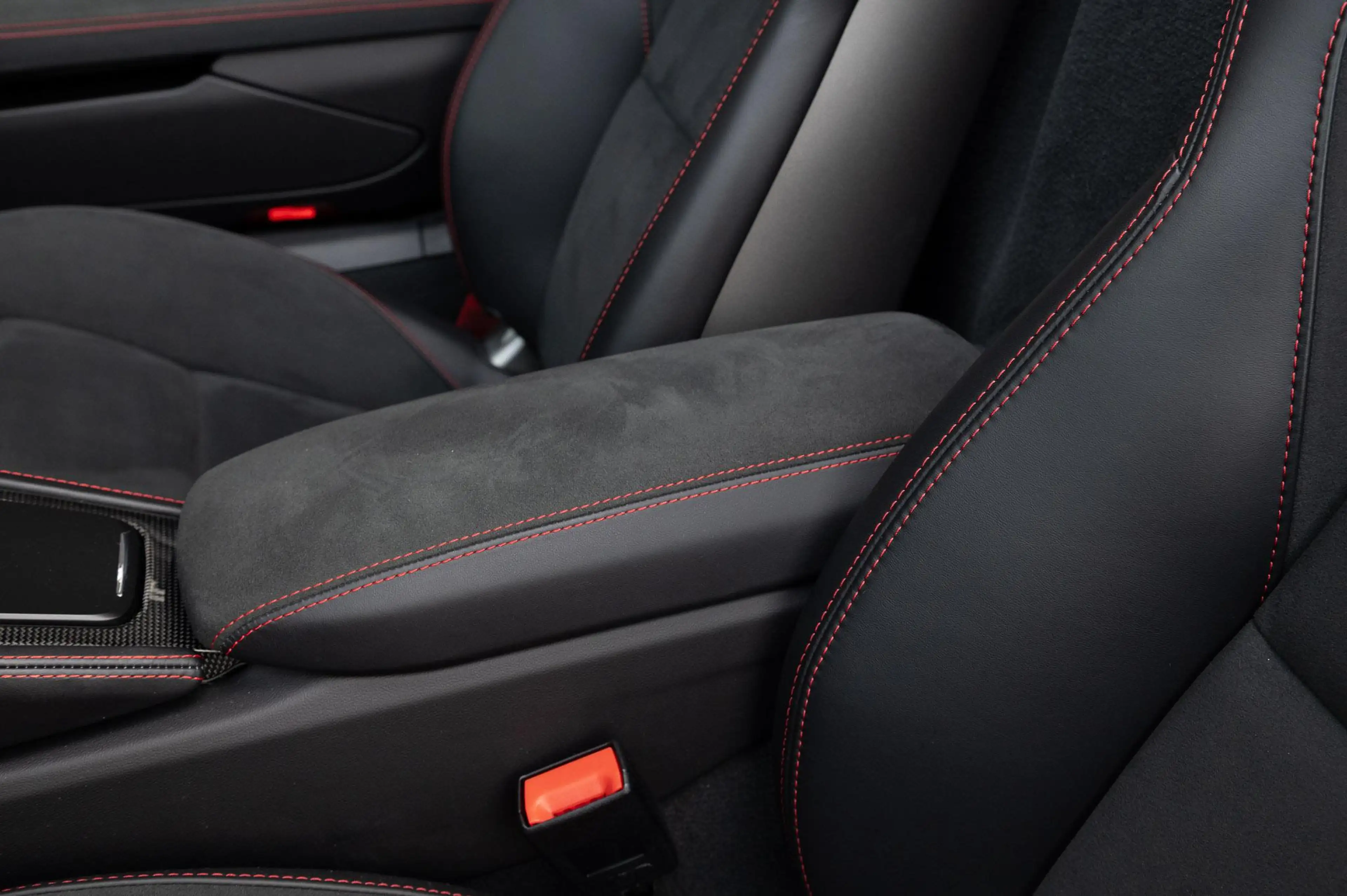 Porsche 718 Boxster GTS 4.0 | ACC — photo 11