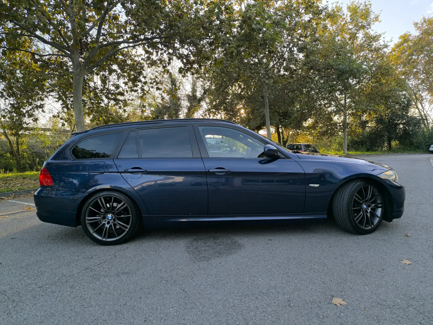 BMW 320 Efficient Dynamic Edition Touring - 2