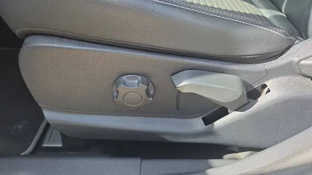 Ford EcoSport view 13