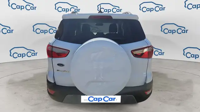 Ford EcoSport view 3