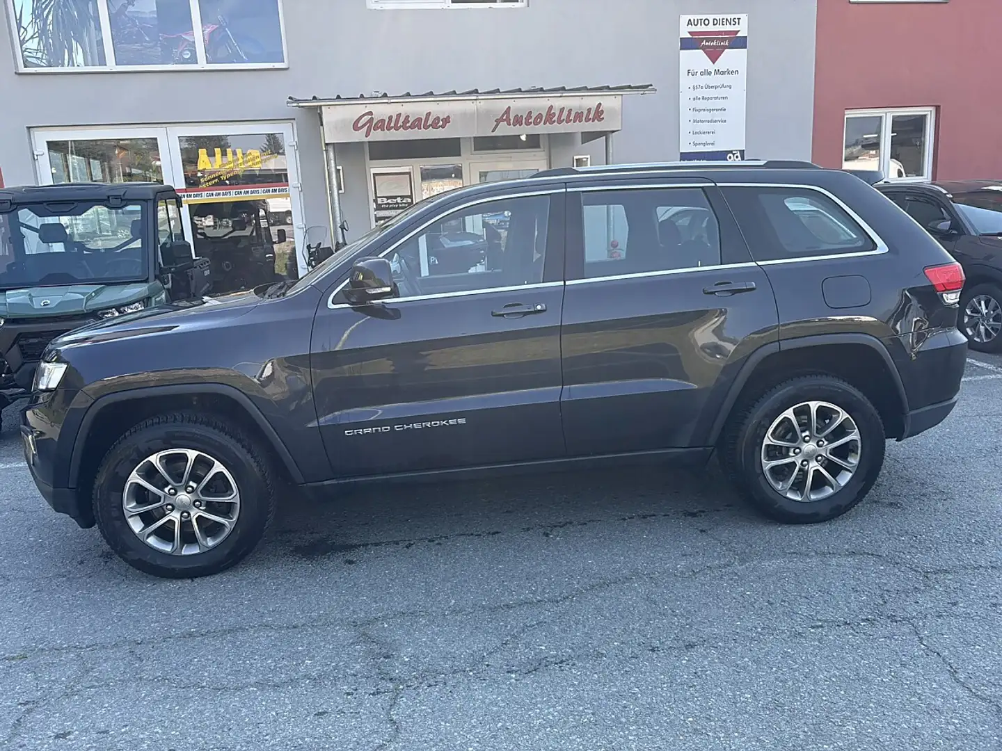 Jeep Grand Cherokee 3,0 V6 CRD Laredo - 2