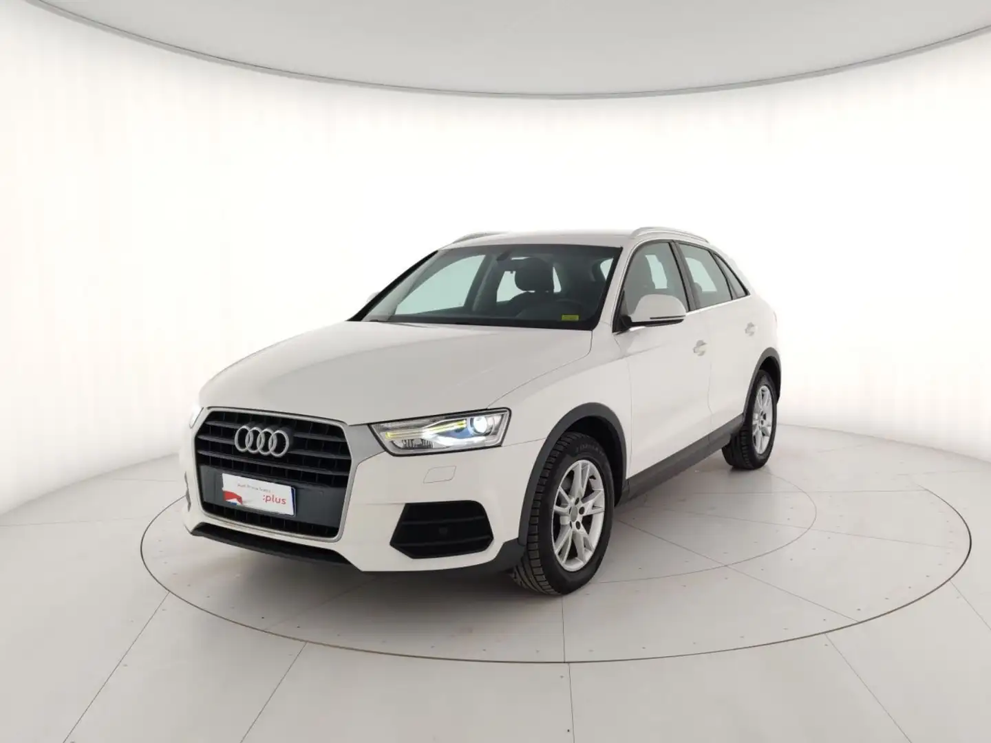 Audi Q3 2.0 TDI 120 CV S tronic Bianco - 1
