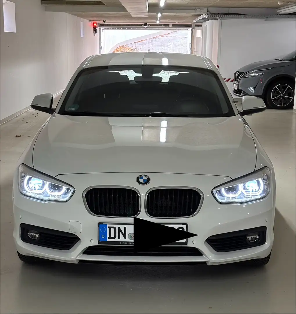 BMW 120 120i Advantage - 1
