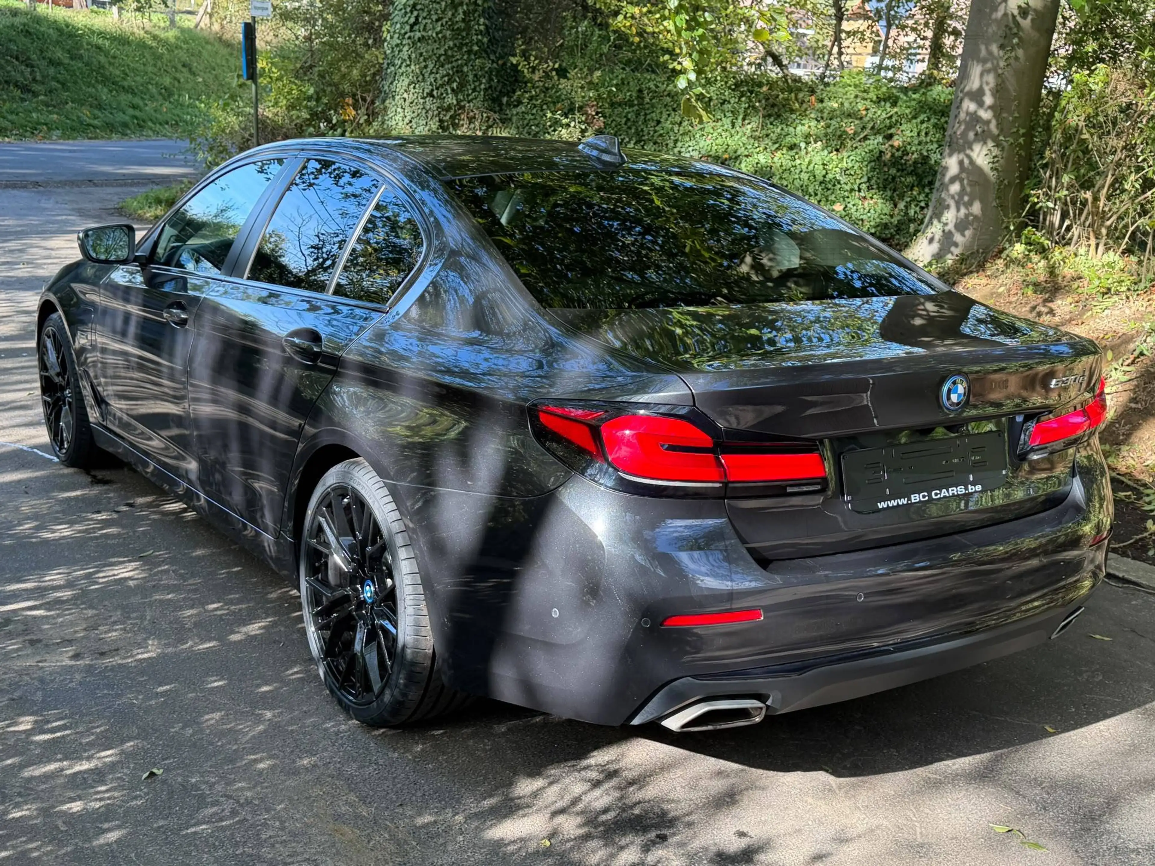 BMW 530 530eA Led-Prof-Cockpit Pro-Comfort Zetels-Verw-Cam-20" — photo 7